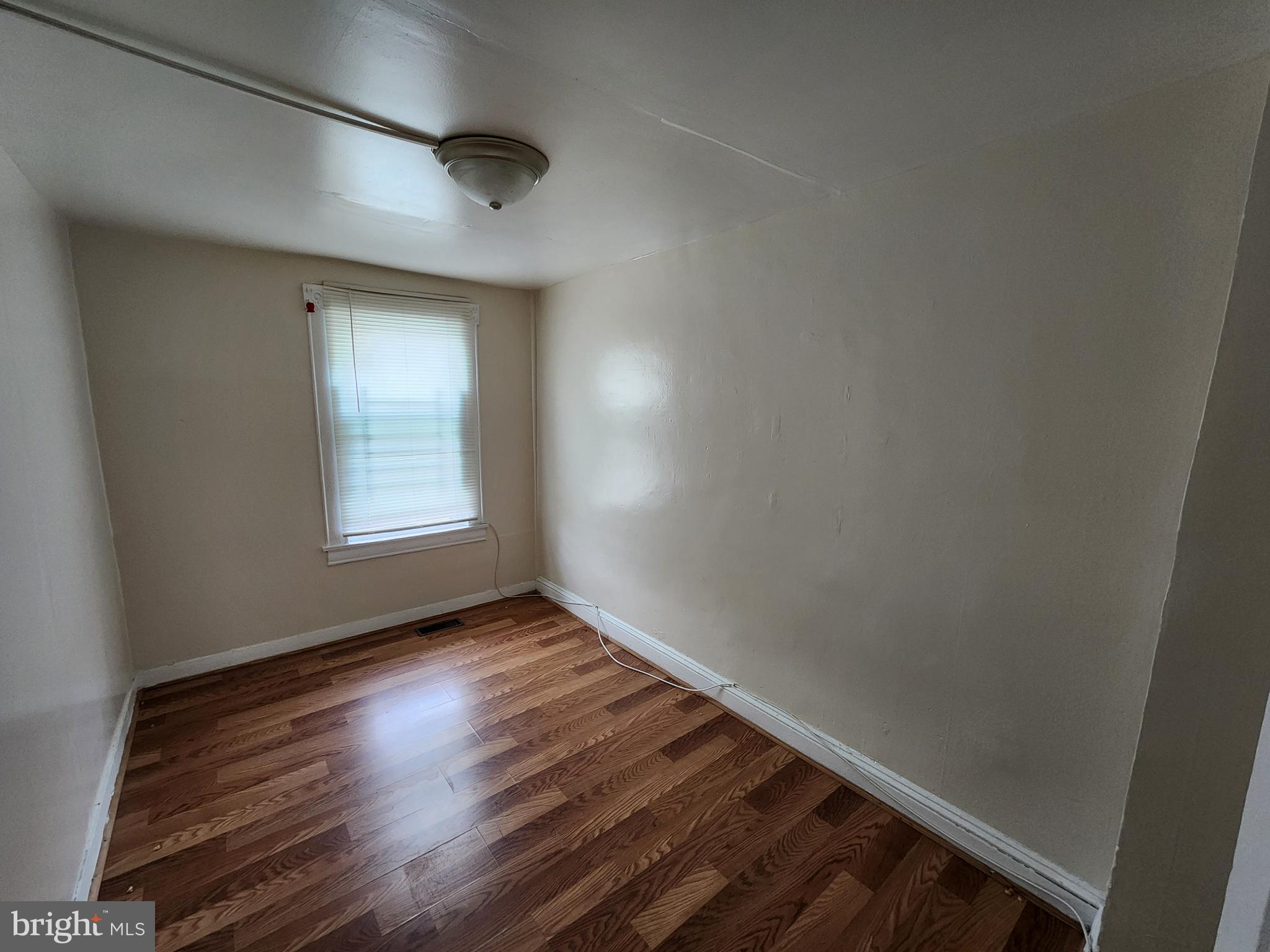 MILL HILL - Residential