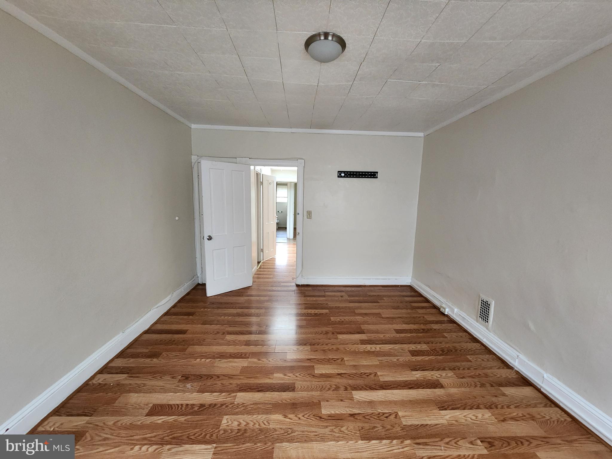 MILL HILL - Residential