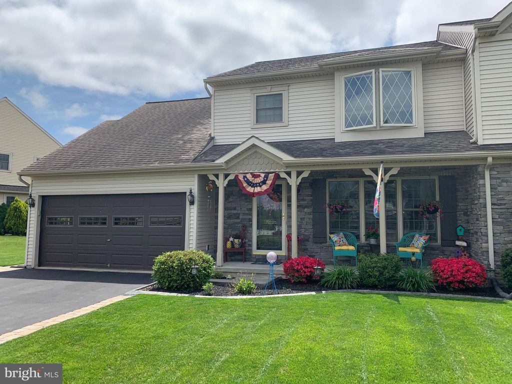 Photo of 4439 GREEN PARK, MOUNT JOY, PA 17552 (MLS # PALA2030492)