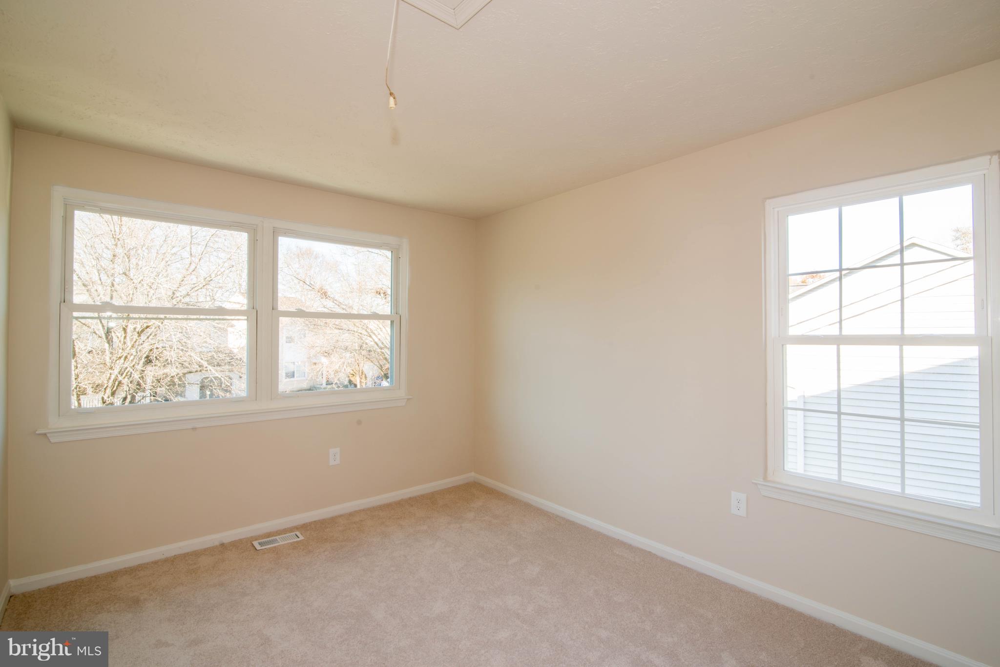 HAMPSHIRE - Residential