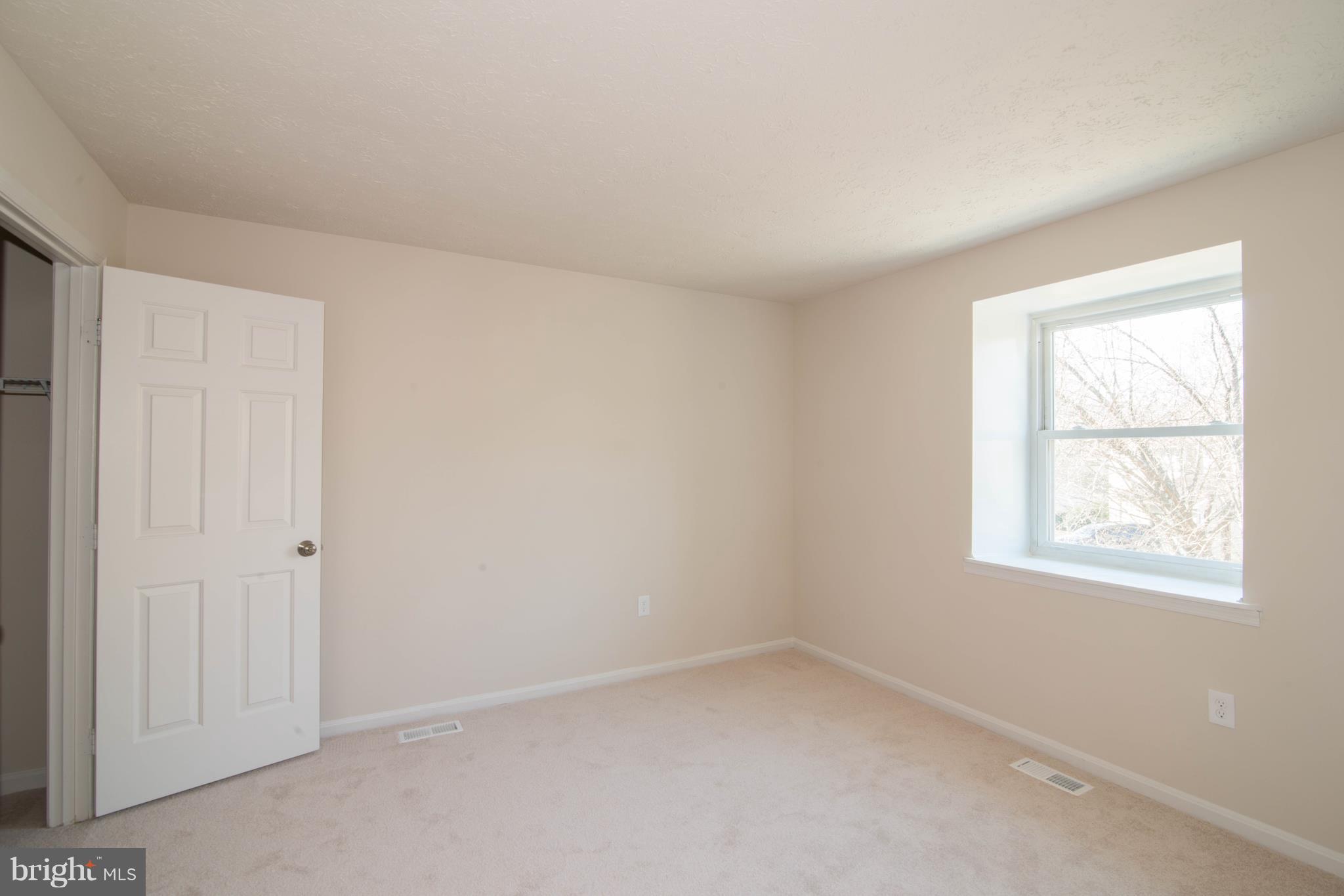 HAMPSHIRE - Residential