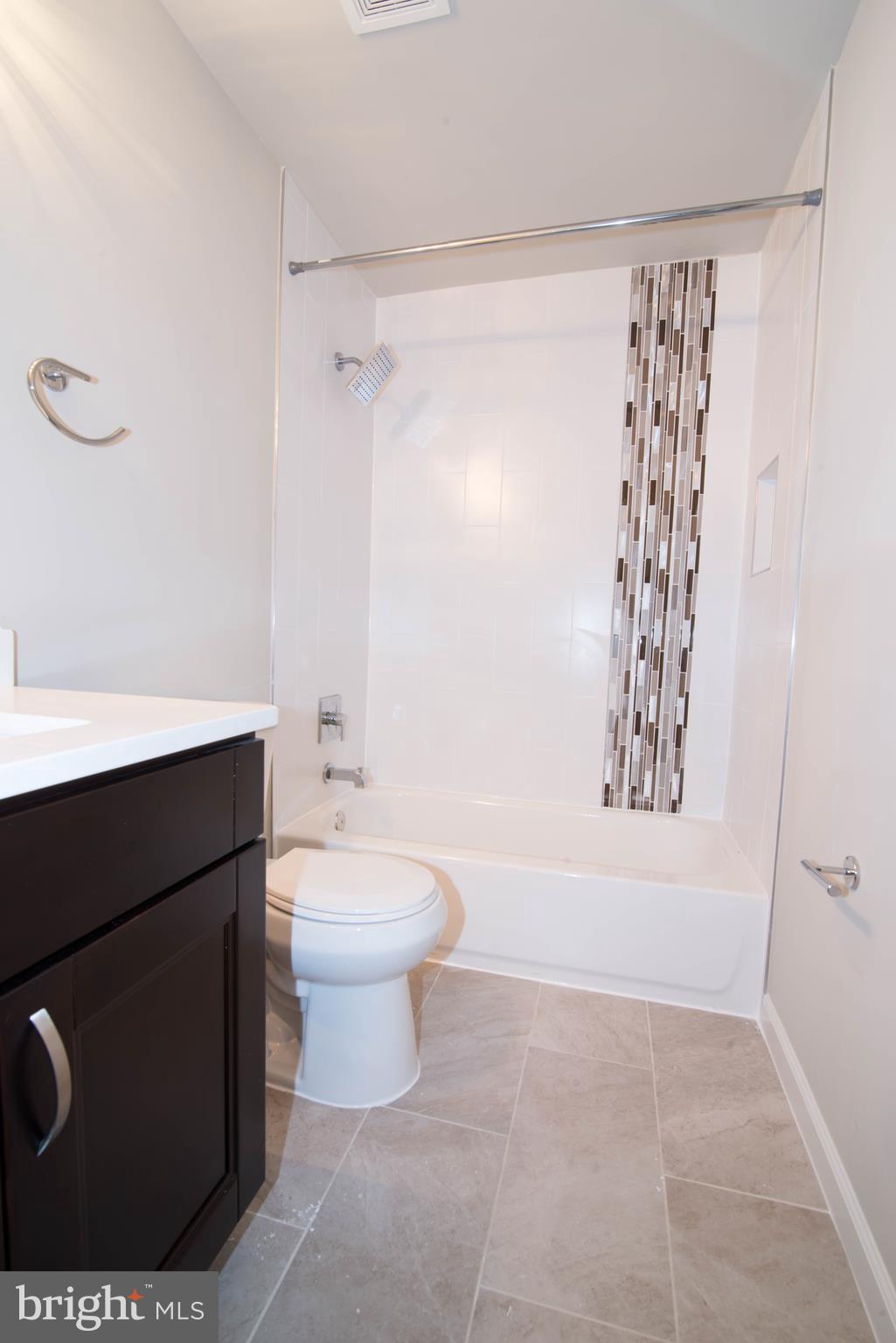 HAMPSHIRE - Residential