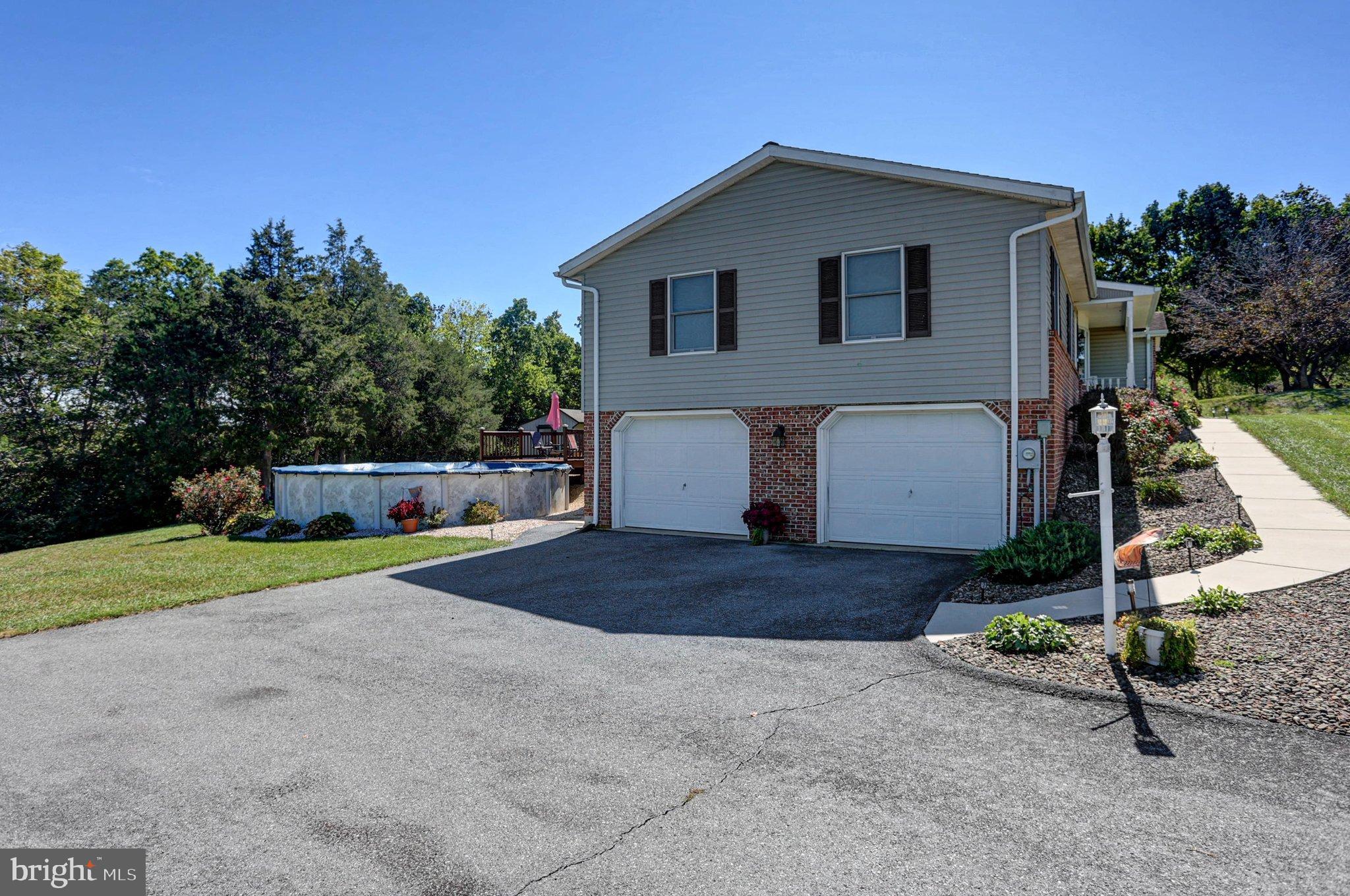 3715 HAZEL DRIVE