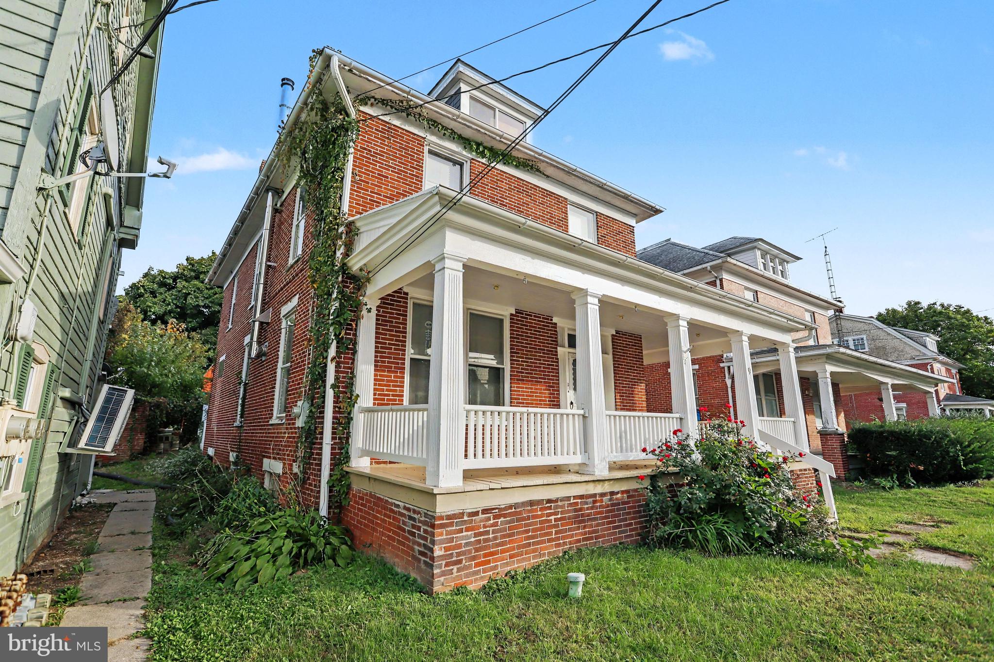 9 N MAIN STREET