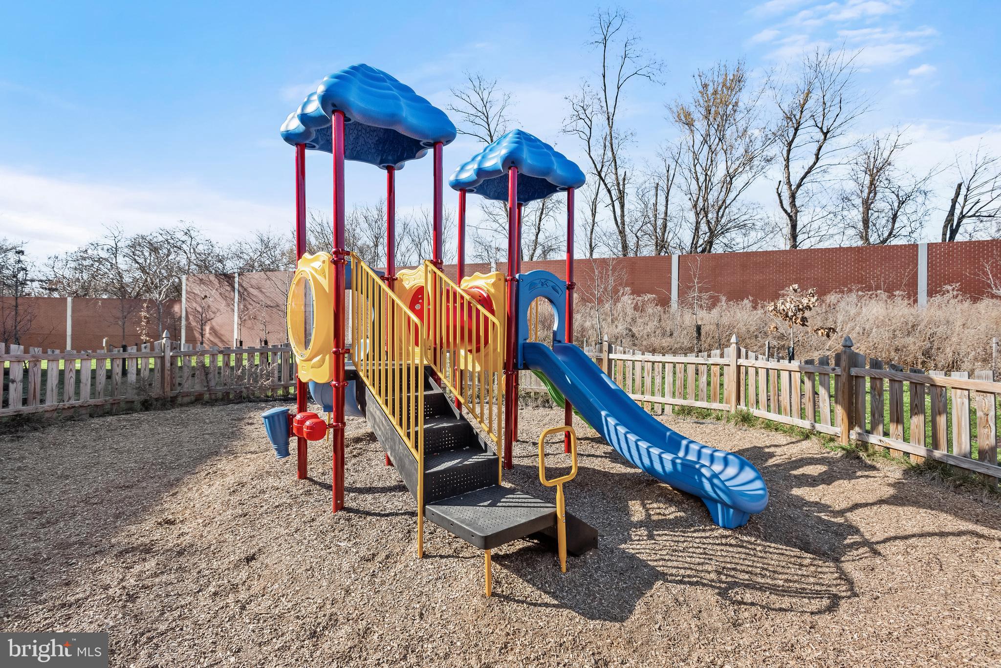 BRICK YARD STATION - Residential