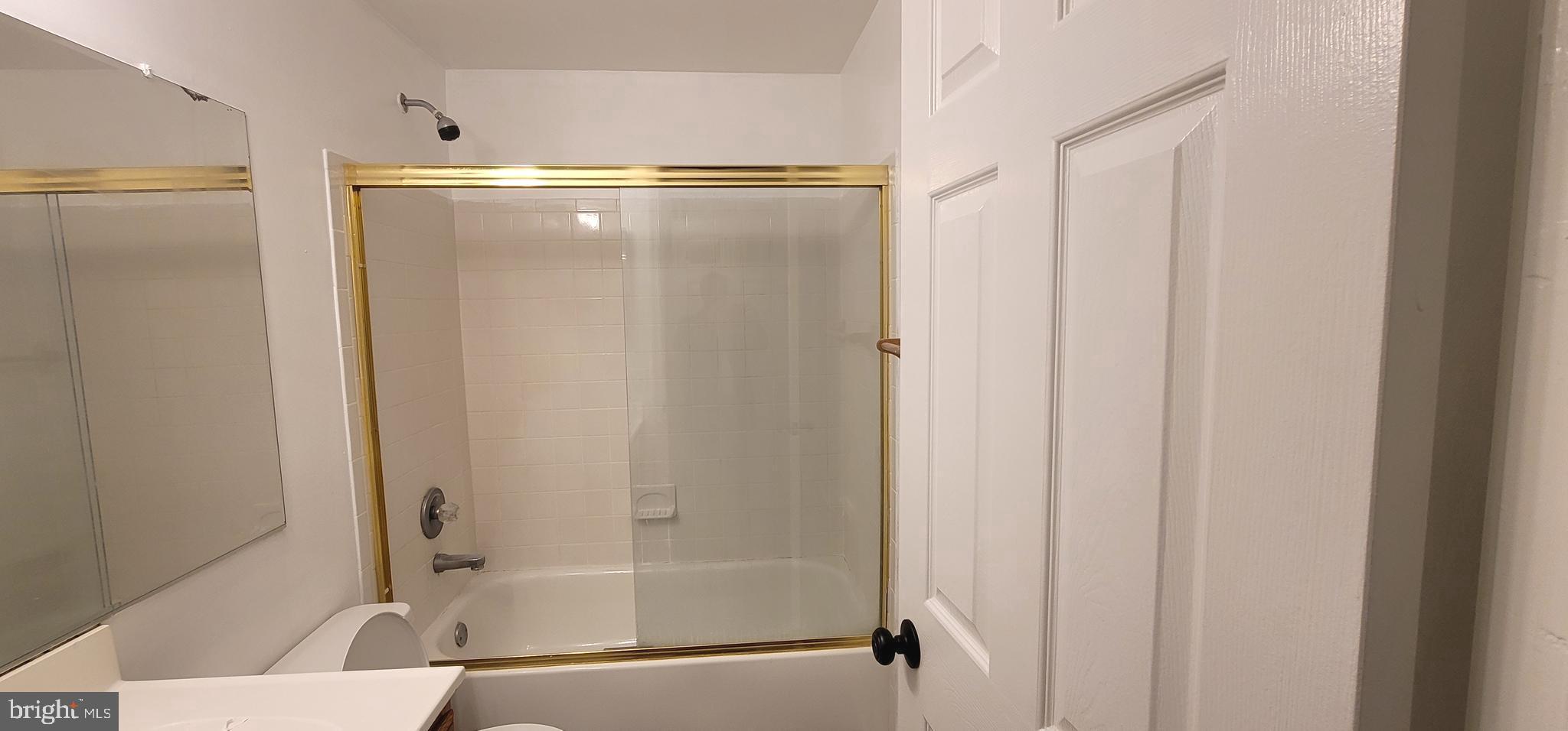 MAPLE WOODS - Residential Lease