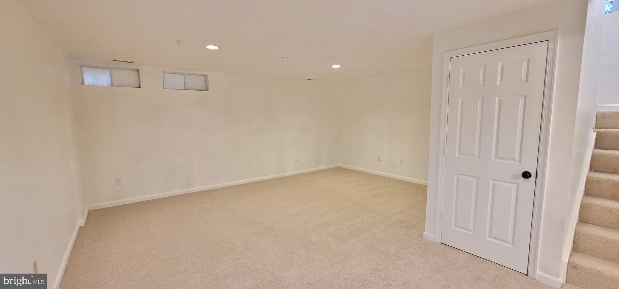 MAPLE WOODS - Residential Lease