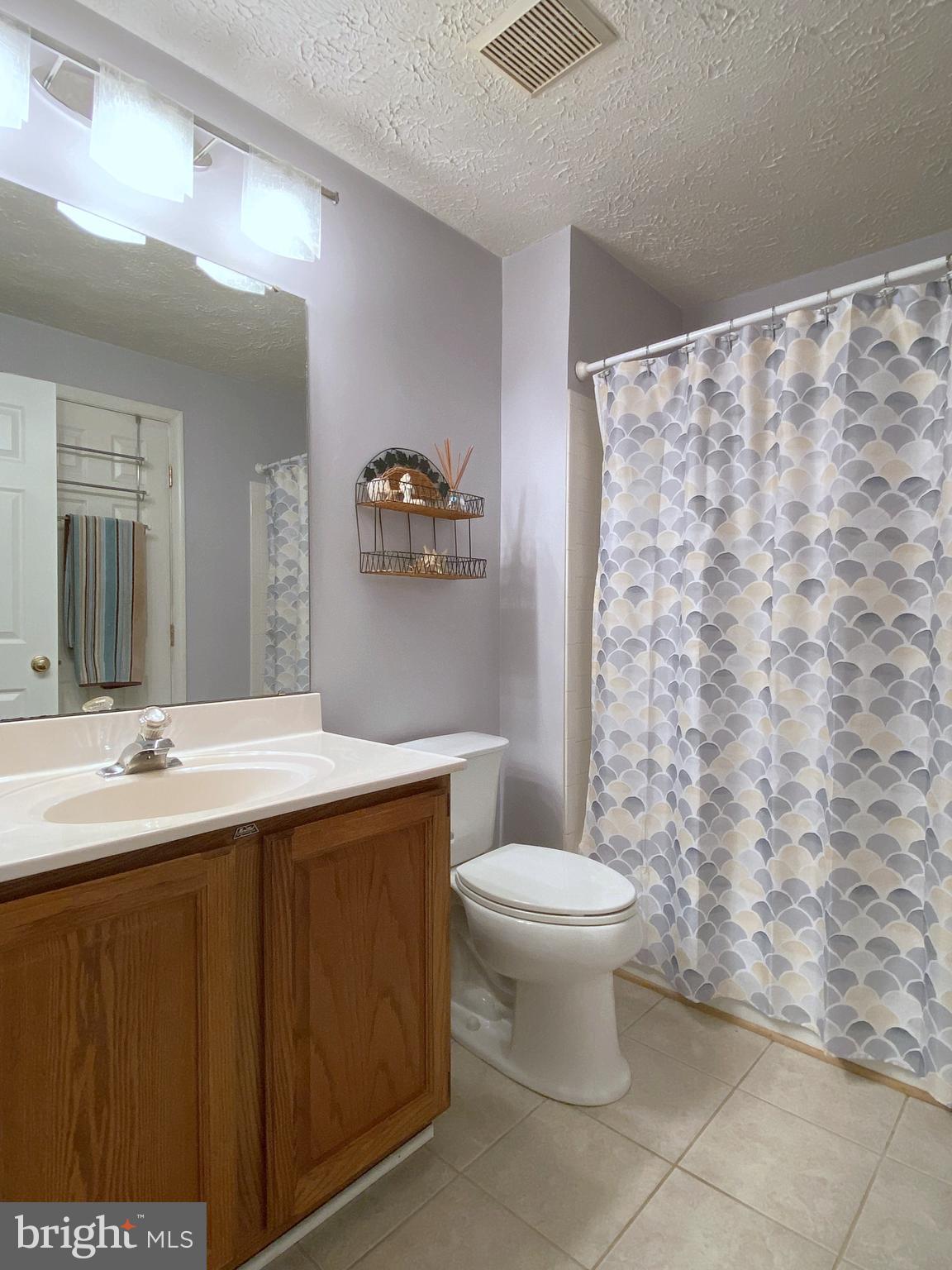 LAUREL WOODS - Residential