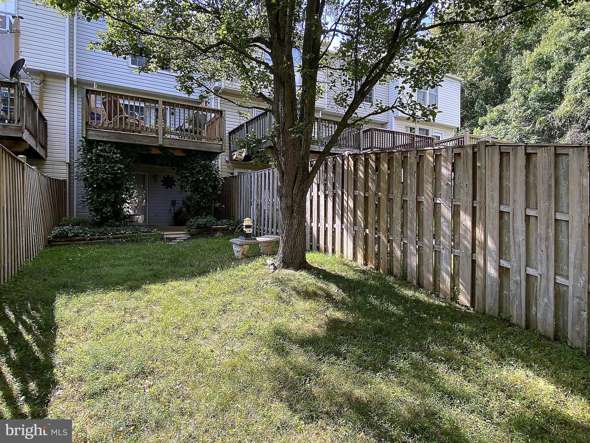 LAUREL WOODS - Residential