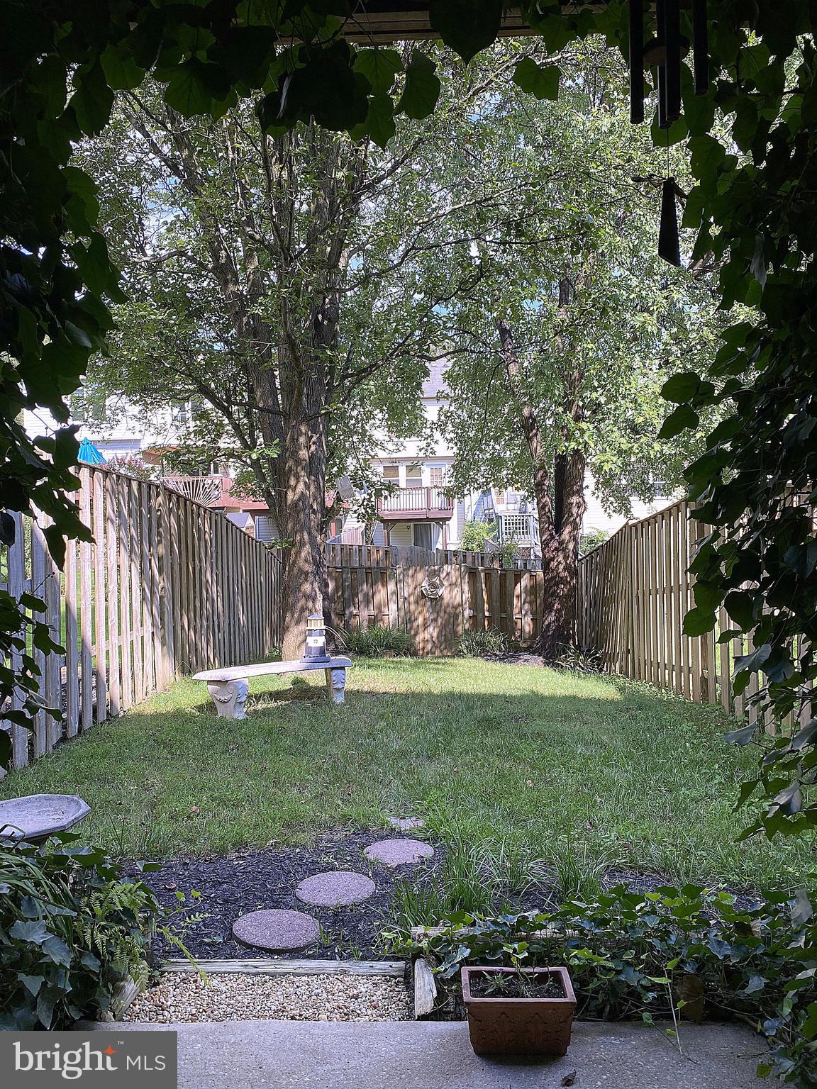 LAUREL WOODS - Residential