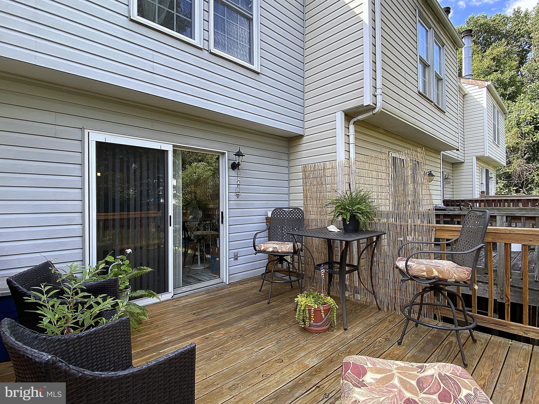 LAUREL WOODS - Residential