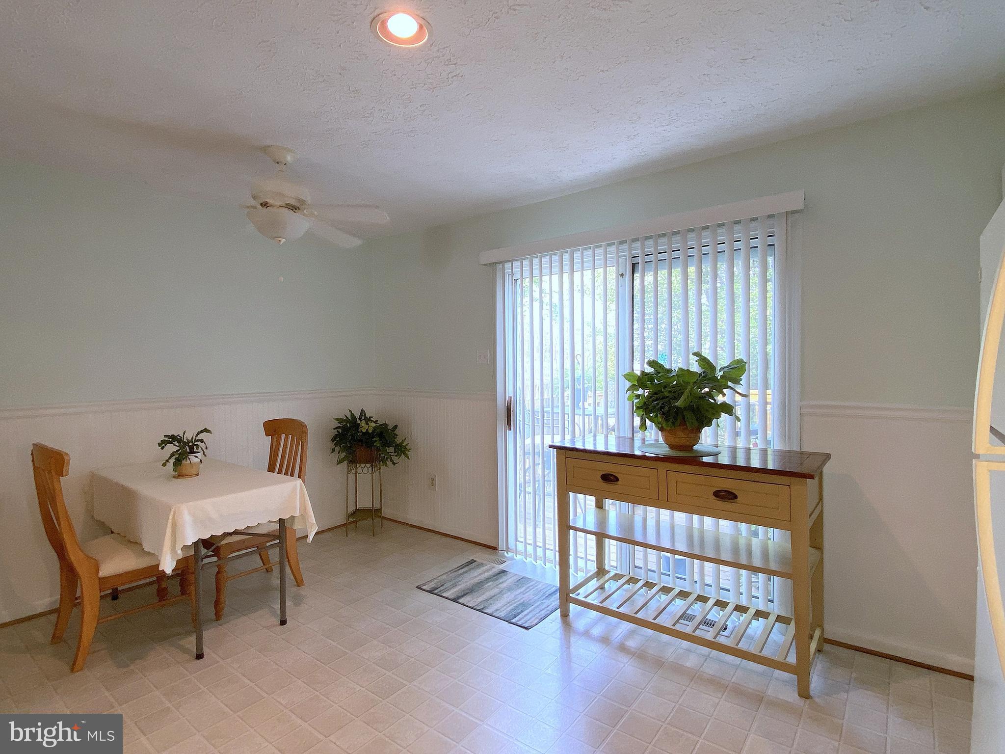 LAUREL WOODS - Residential