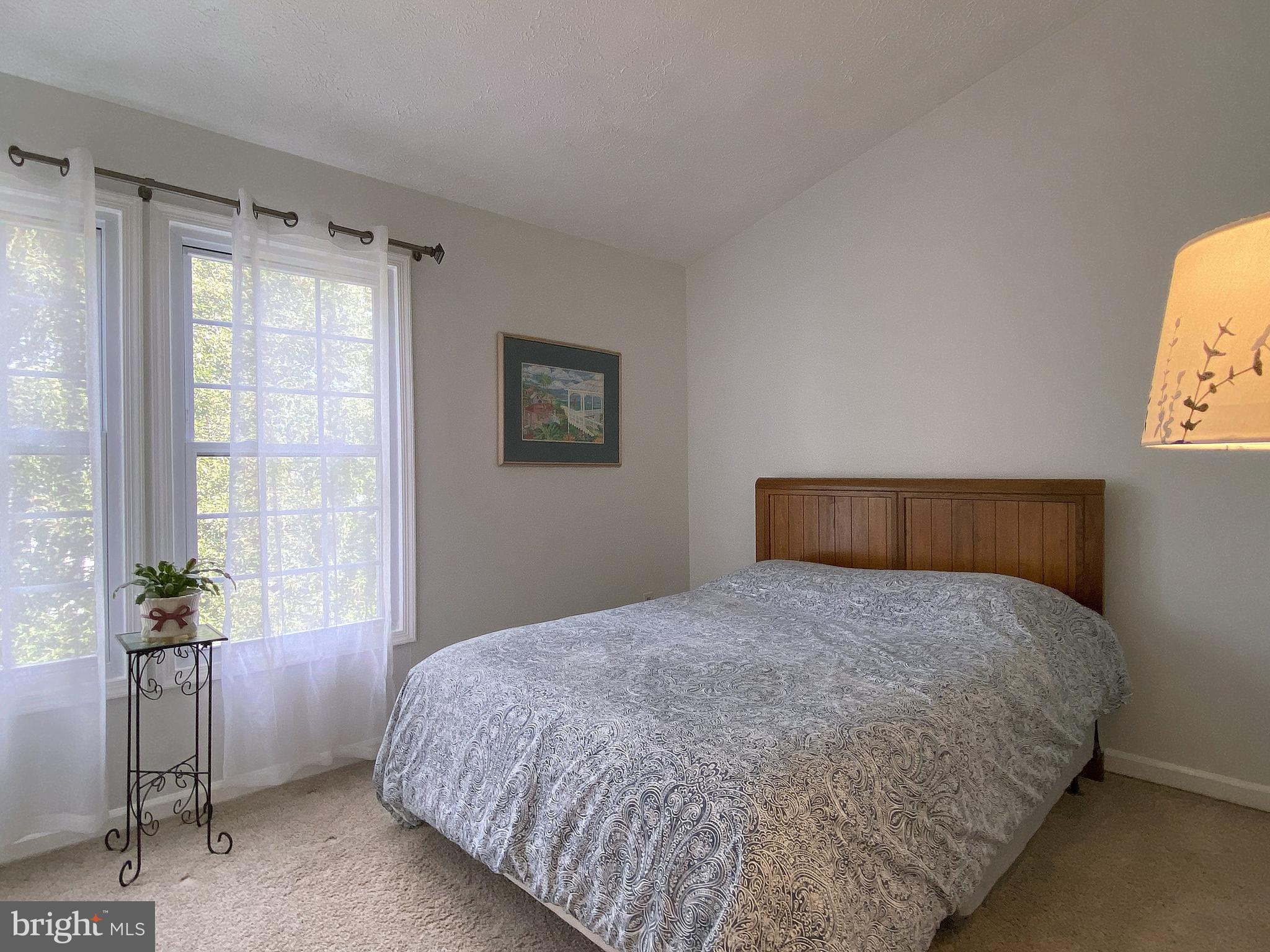 LAUREL WOODS - Residential