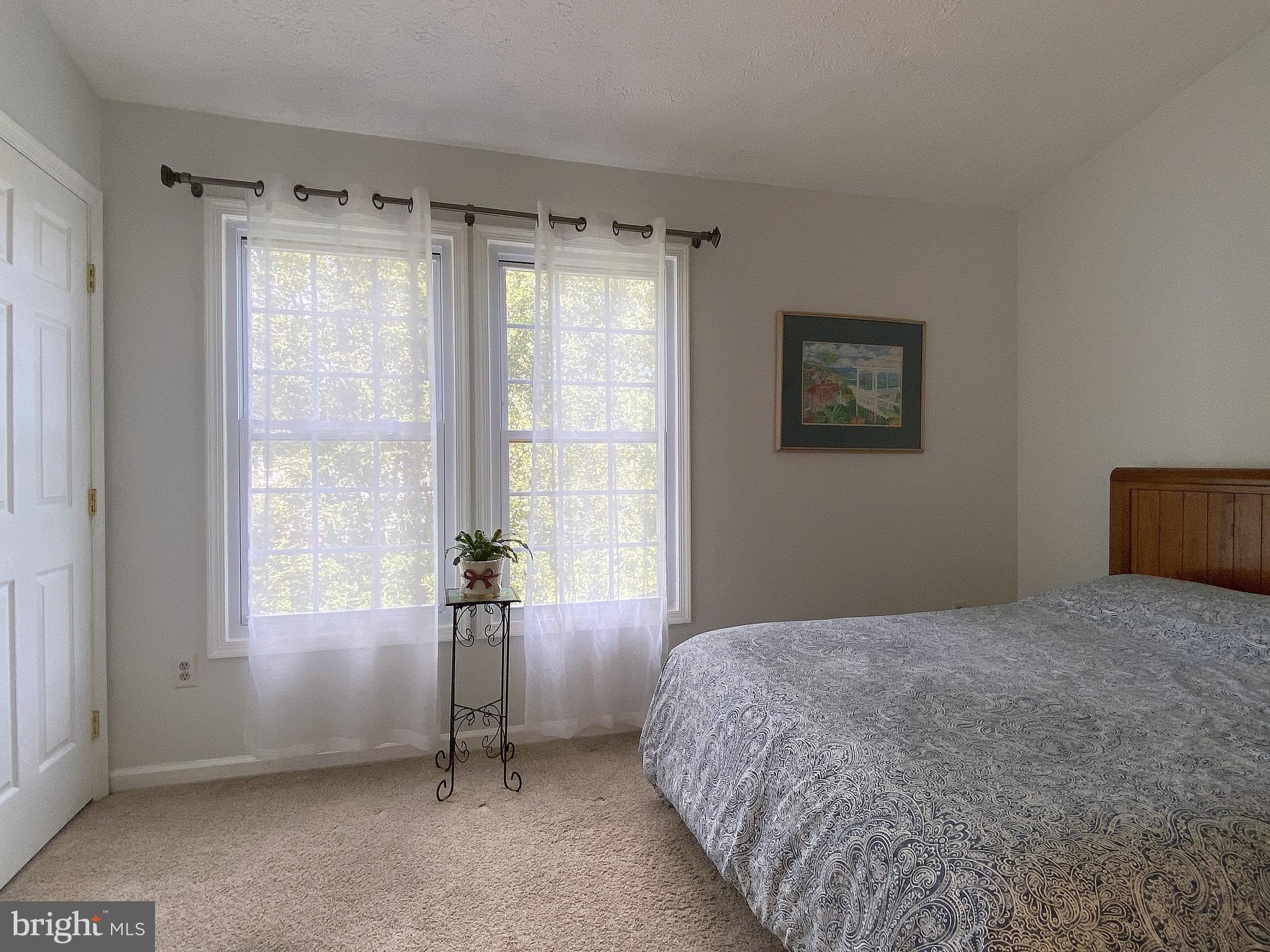 LAUREL WOODS - Residential