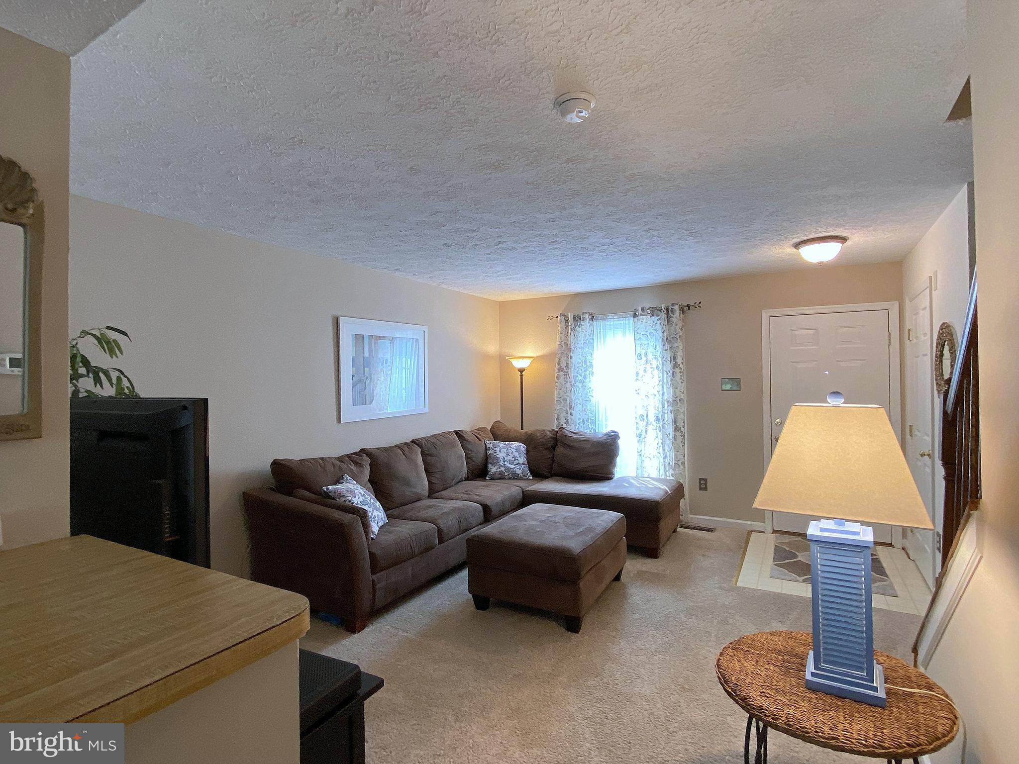 LAUREL WOODS - Residential