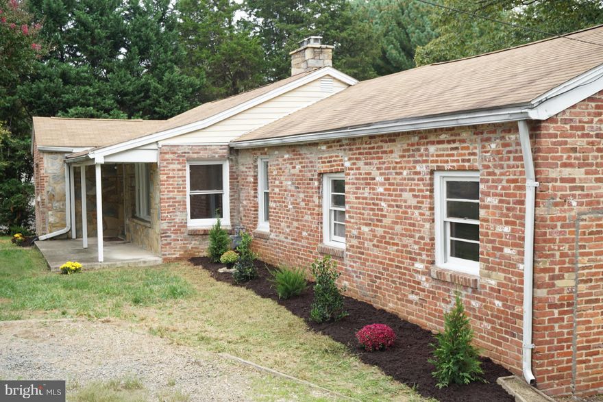 Great for Investor, Multi-generational HH, Small Business or Hobbiest  / Incredible Value - 5 bedrooms 5 full baths plus HUGE 41' x 19' four car garage / workshop.  1/2 acre slightly sloping lot w gorgeous 200 year old Chestnut Tree - Commuter's Dream located in fastest growing area in Fairfax. .75 mi. Mosaic District & 1 mi. to Dunn Loring Metro. Possible In-Law Suite or income producing rental