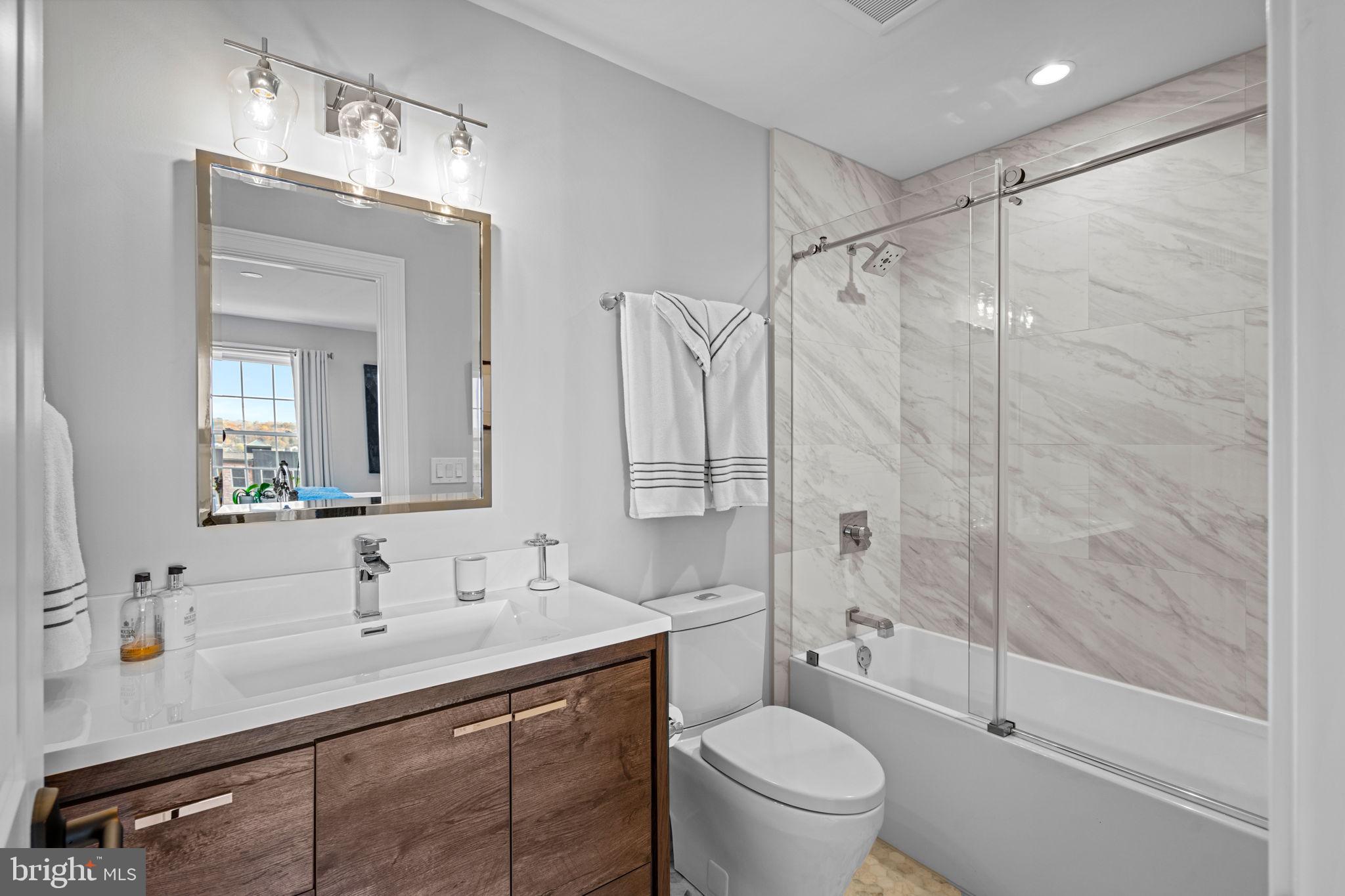 MANAYUNK - Residential