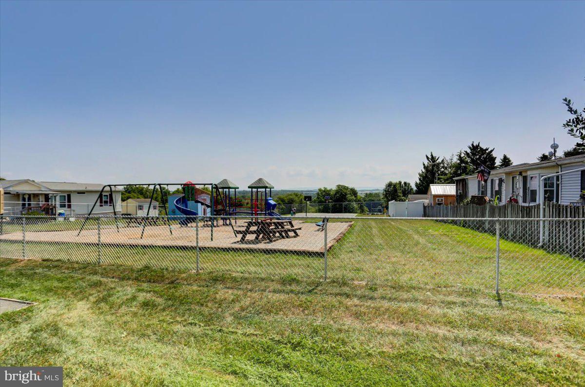 HIGHLAND MANOR - Residential