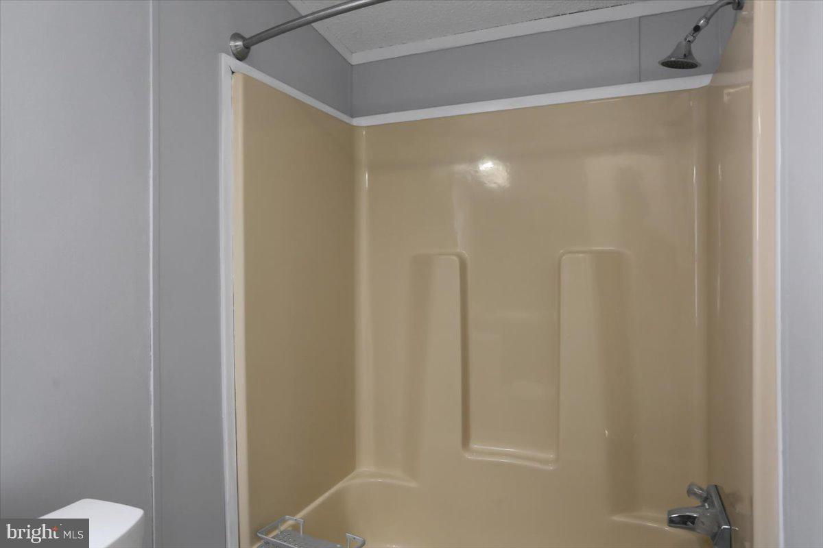 HIGHLAND MANOR - Residential