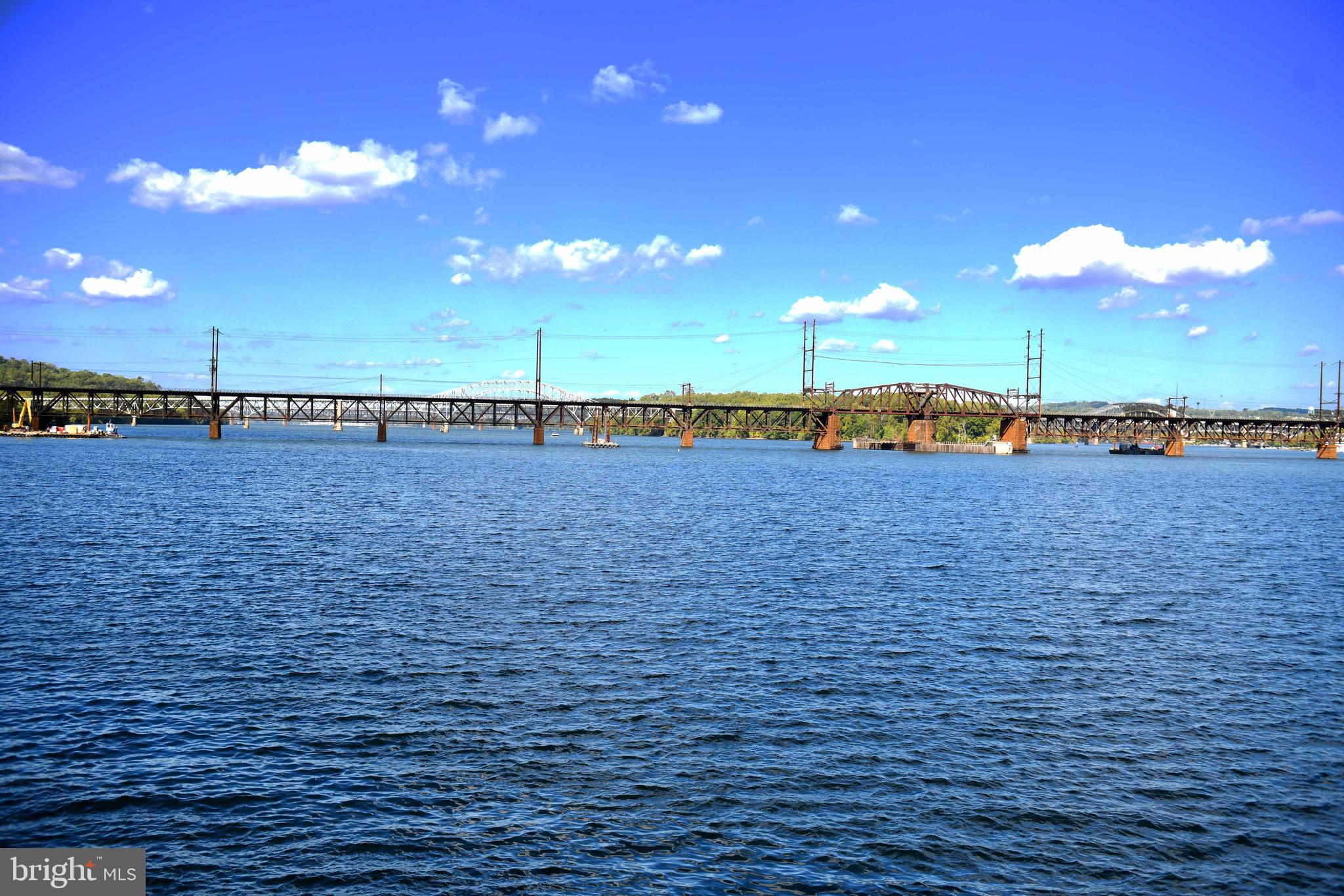 SENECA POINTE - Residential