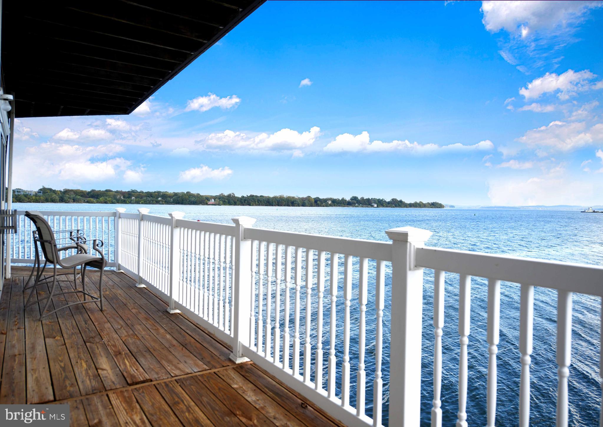 SENECA POINTE - Residential