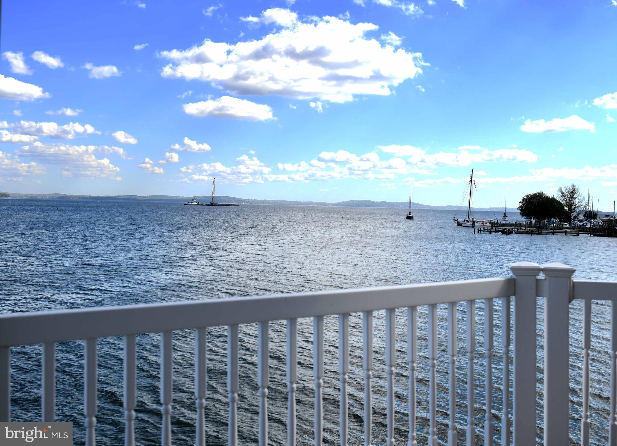 SENECA POINTE - Residential