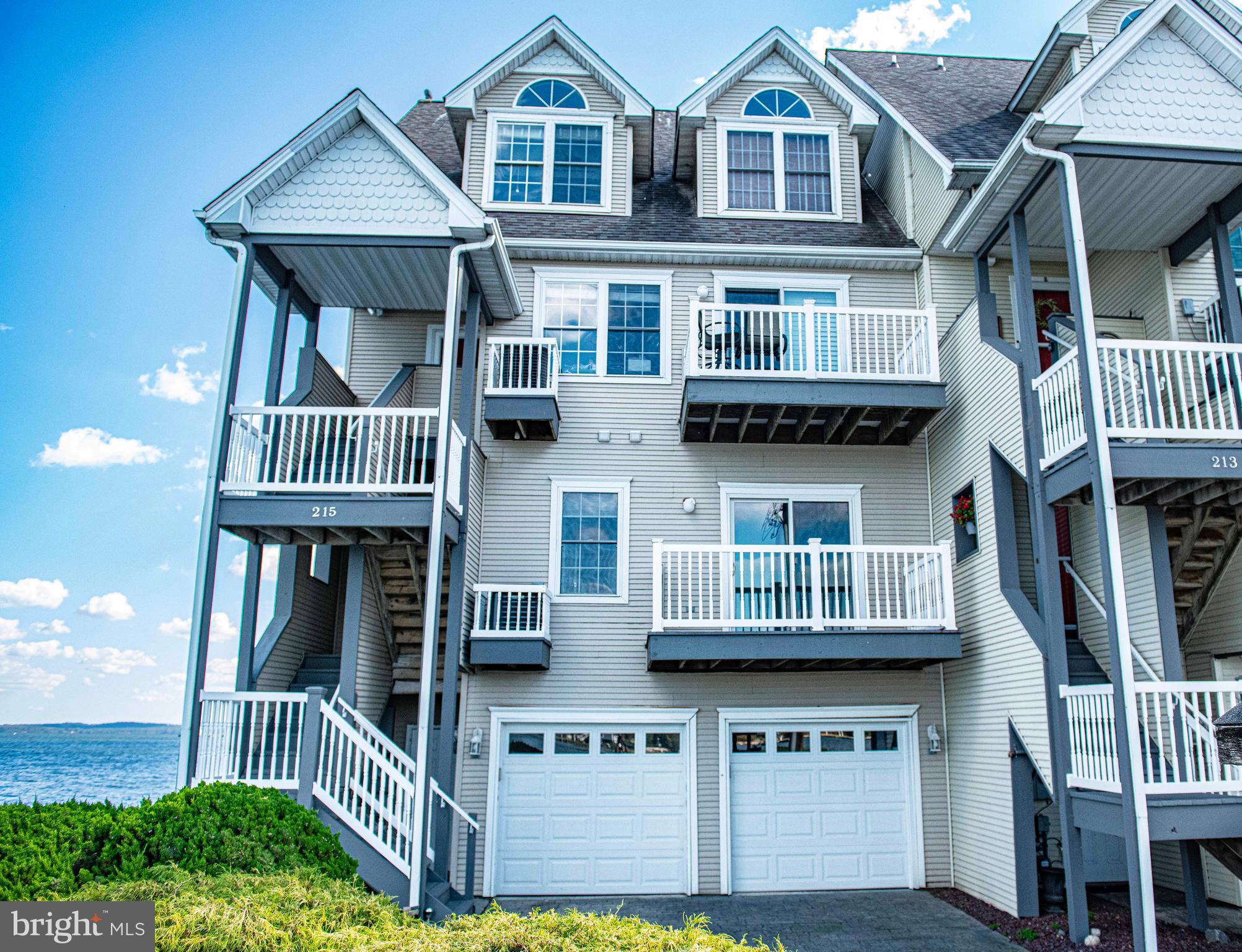 SENECA POINTE - Residential