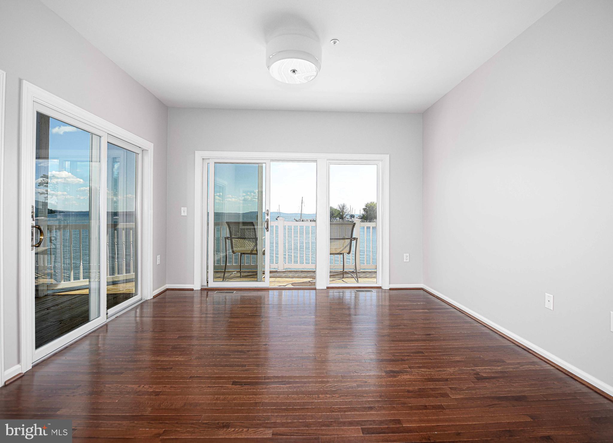 SENECA POINTE - Residential