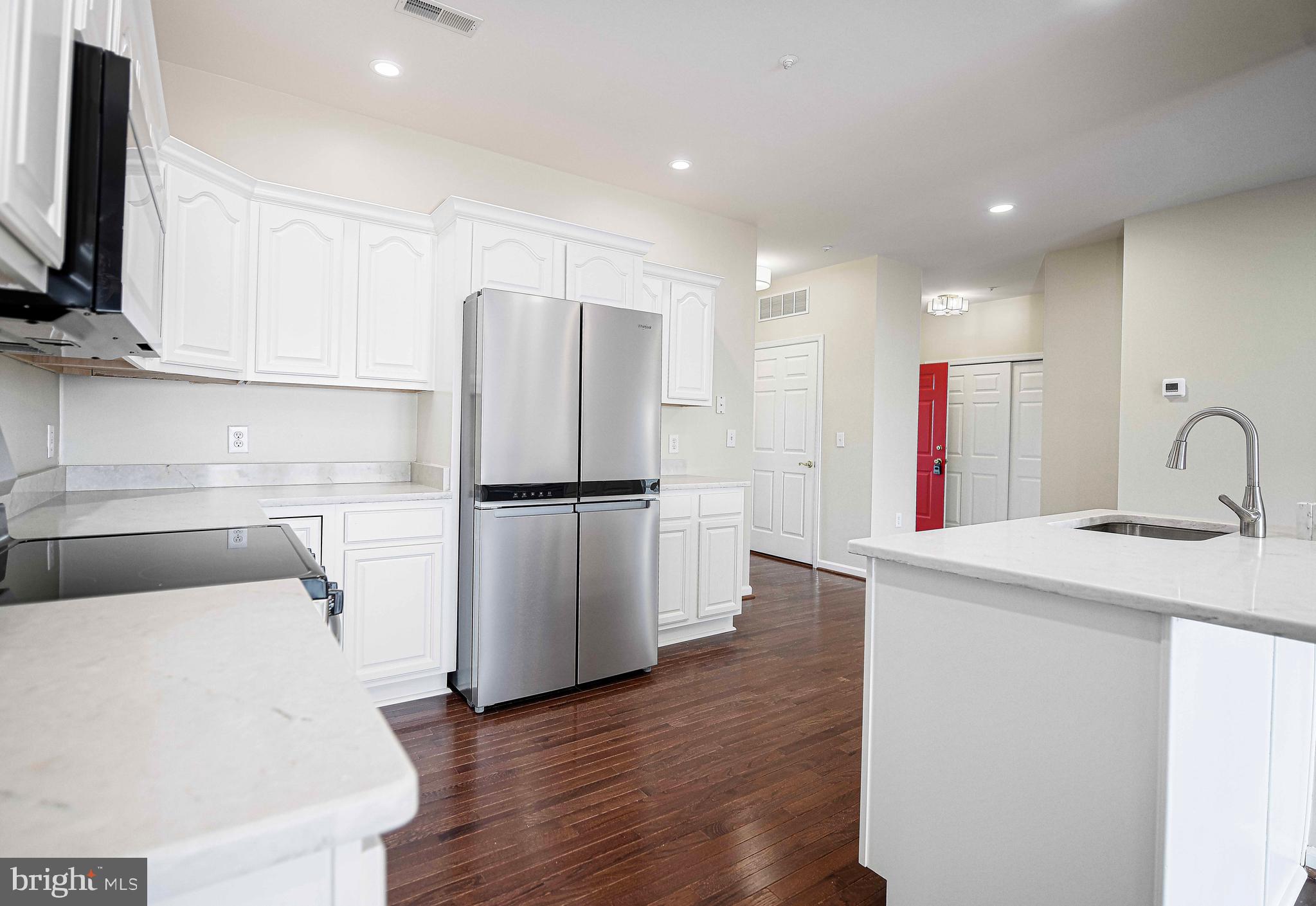 SENECA POINTE - Residential