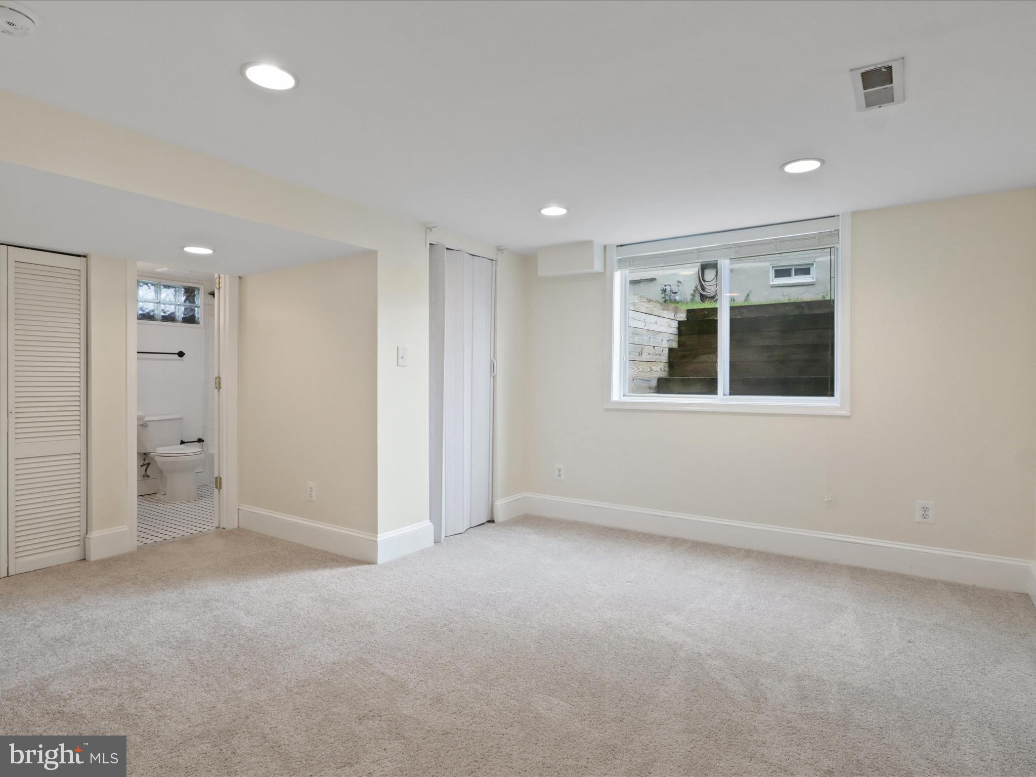 JEFFERSON MANOR - Residential Lease