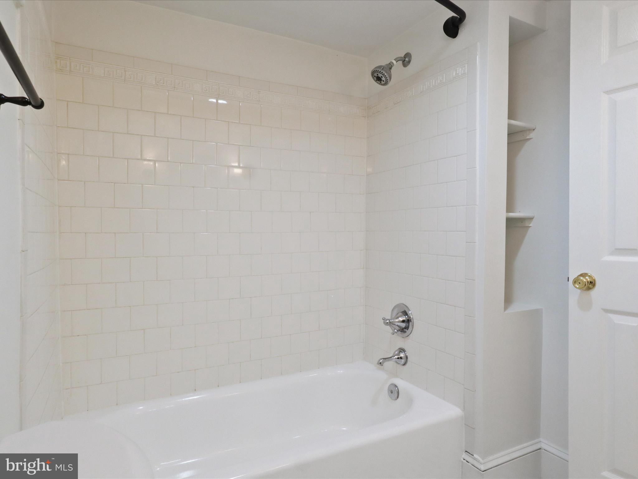 JEFFERSON MANOR - Residential Lease