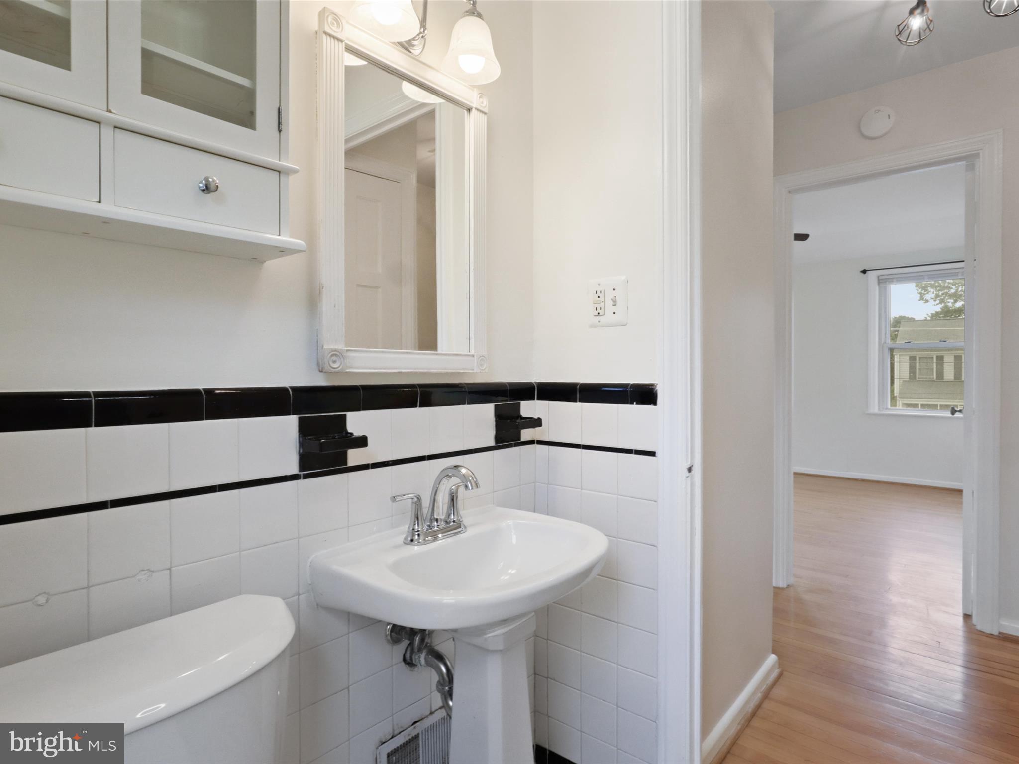 JEFFERSON MANOR - Residential Lease