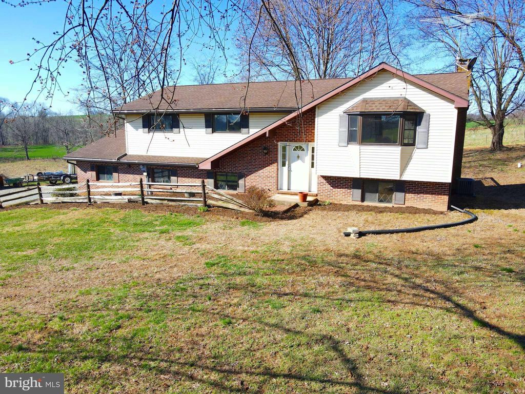 Photo of 435 Blackburn Road, QUARRYVILLE, PA 17566 (MLS # PALA2067044)