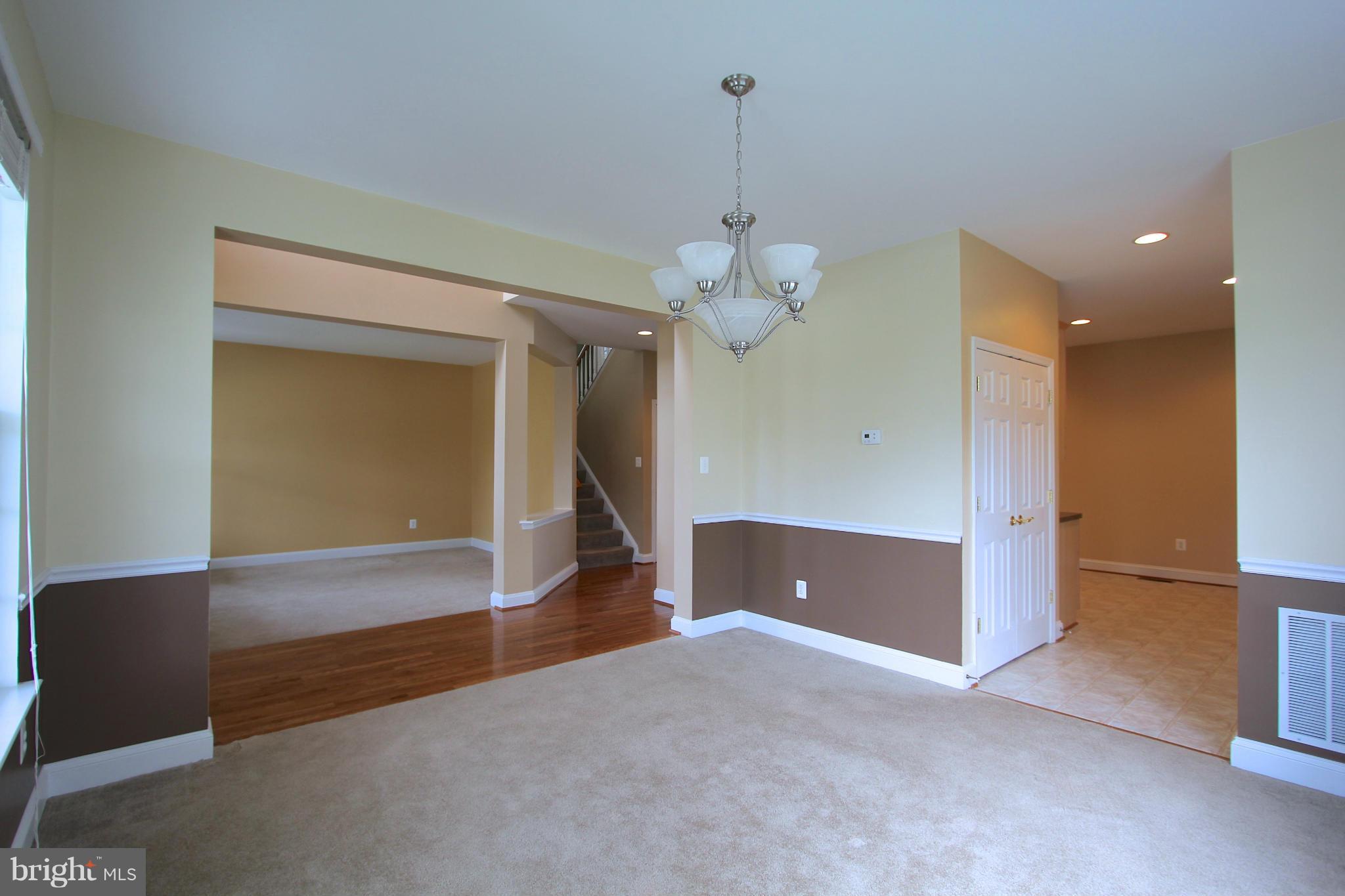 DAHLIA PARK OF WILDEWOOD - Residential