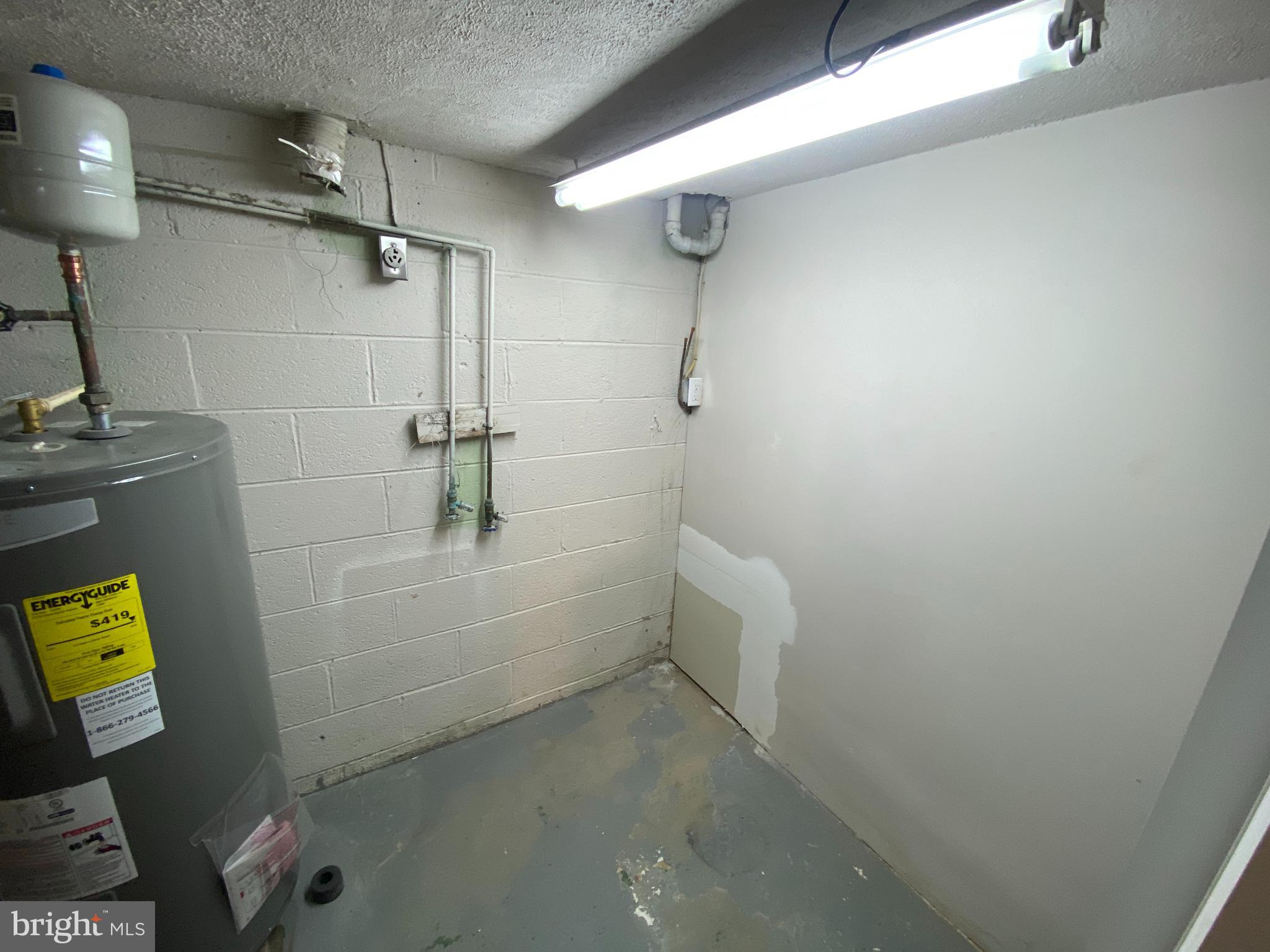 CHATHAM HEIGHTS - Residential Lease