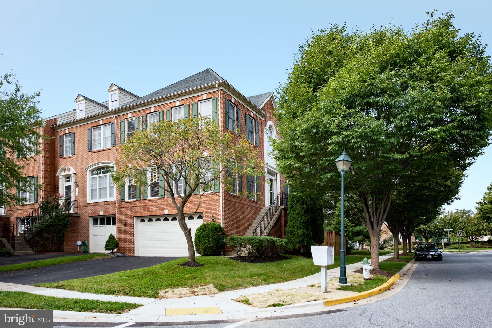 QUINCE ORCHARD PARK - Residential