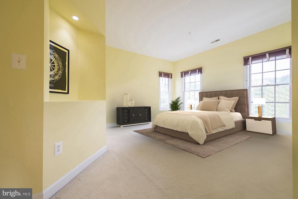 QUINCE ORCHARD PARK - Residential