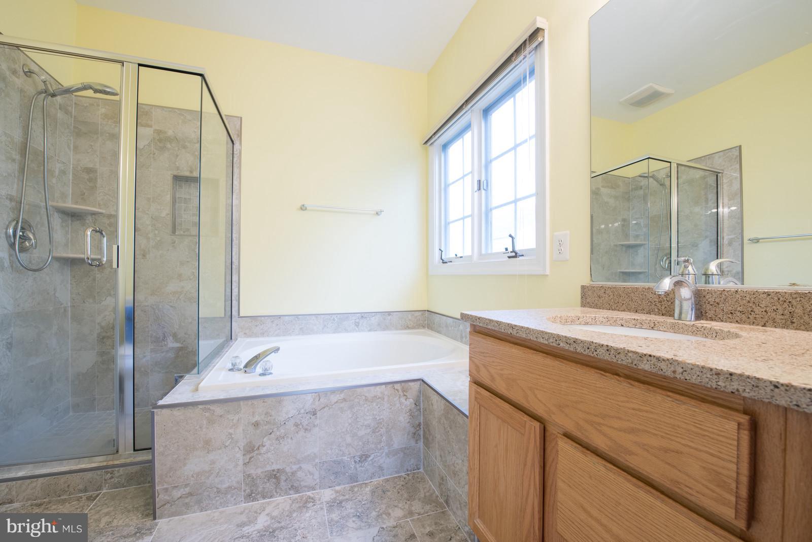 QUINCE ORCHARD PARK - Residential