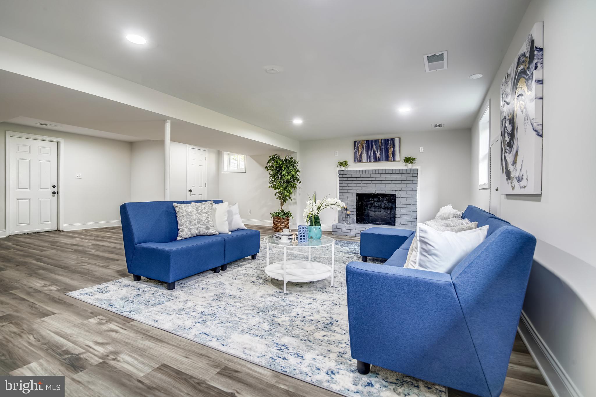 CHELTENHAM WOODS - Residential