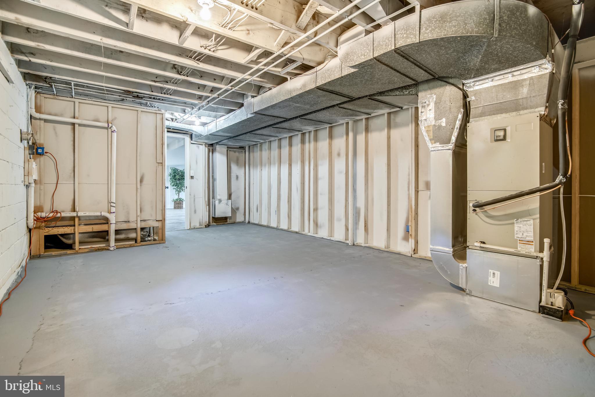 CHELTENHAM WOODS - Residential