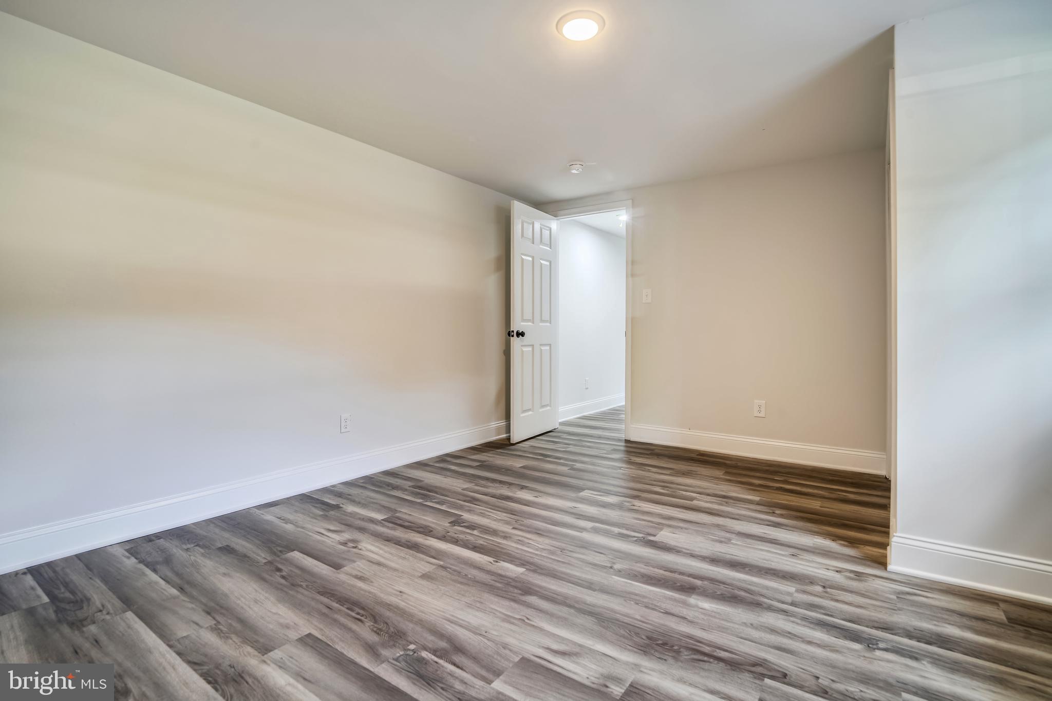 CHELTENHAM WOODS - Residential