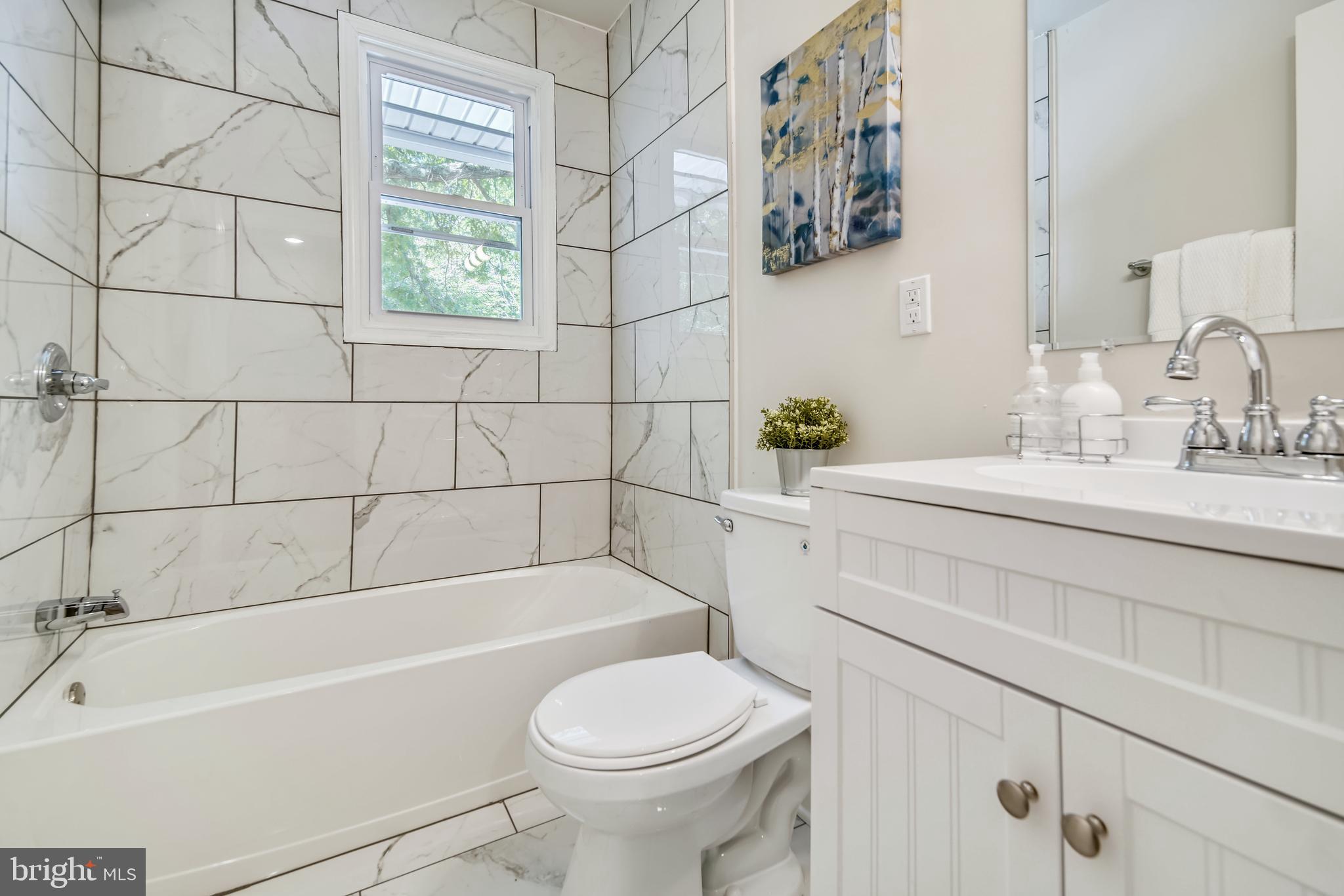 CHELTENHAM WOODS - Residential