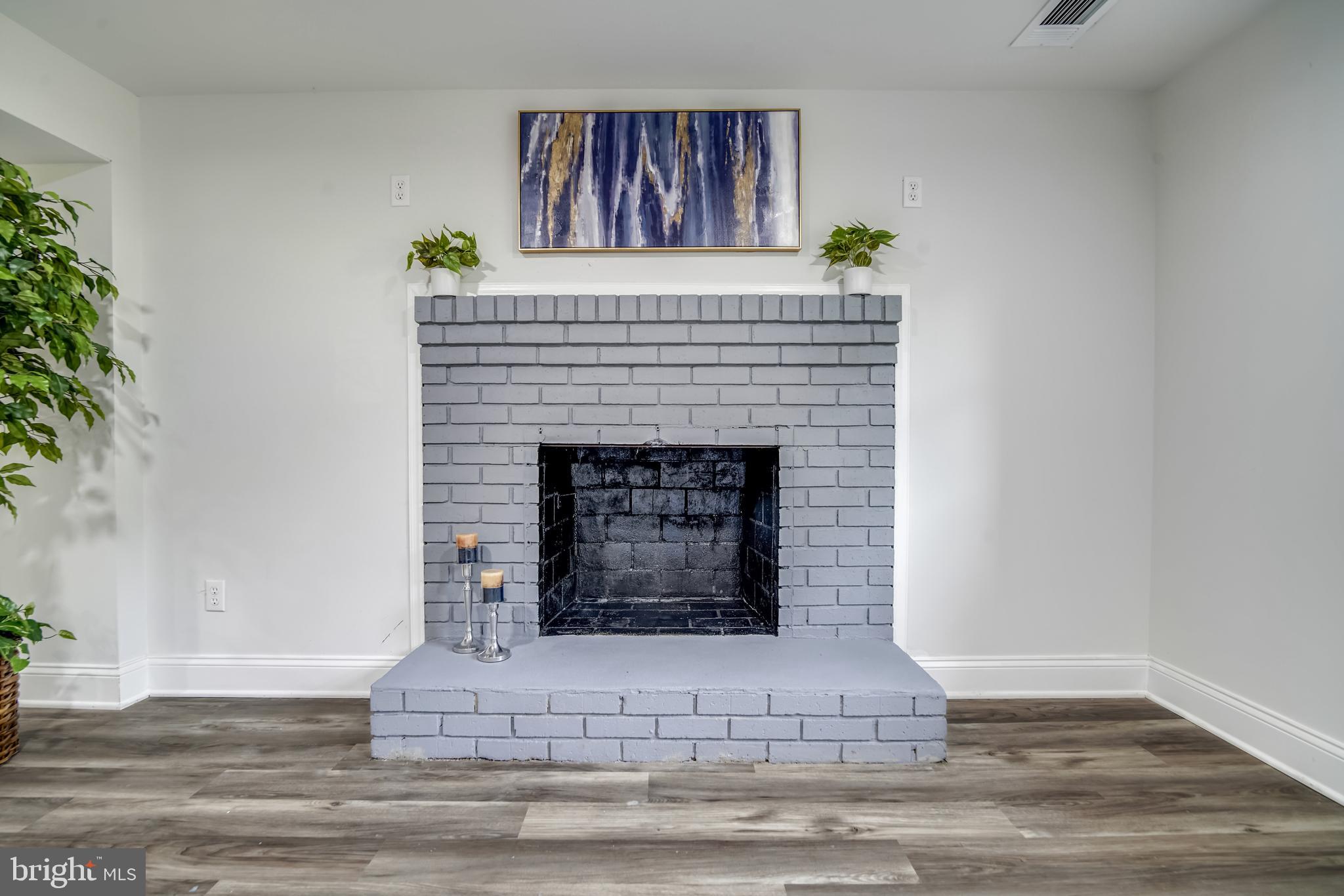 CHELTENHAM WOODS - Residential