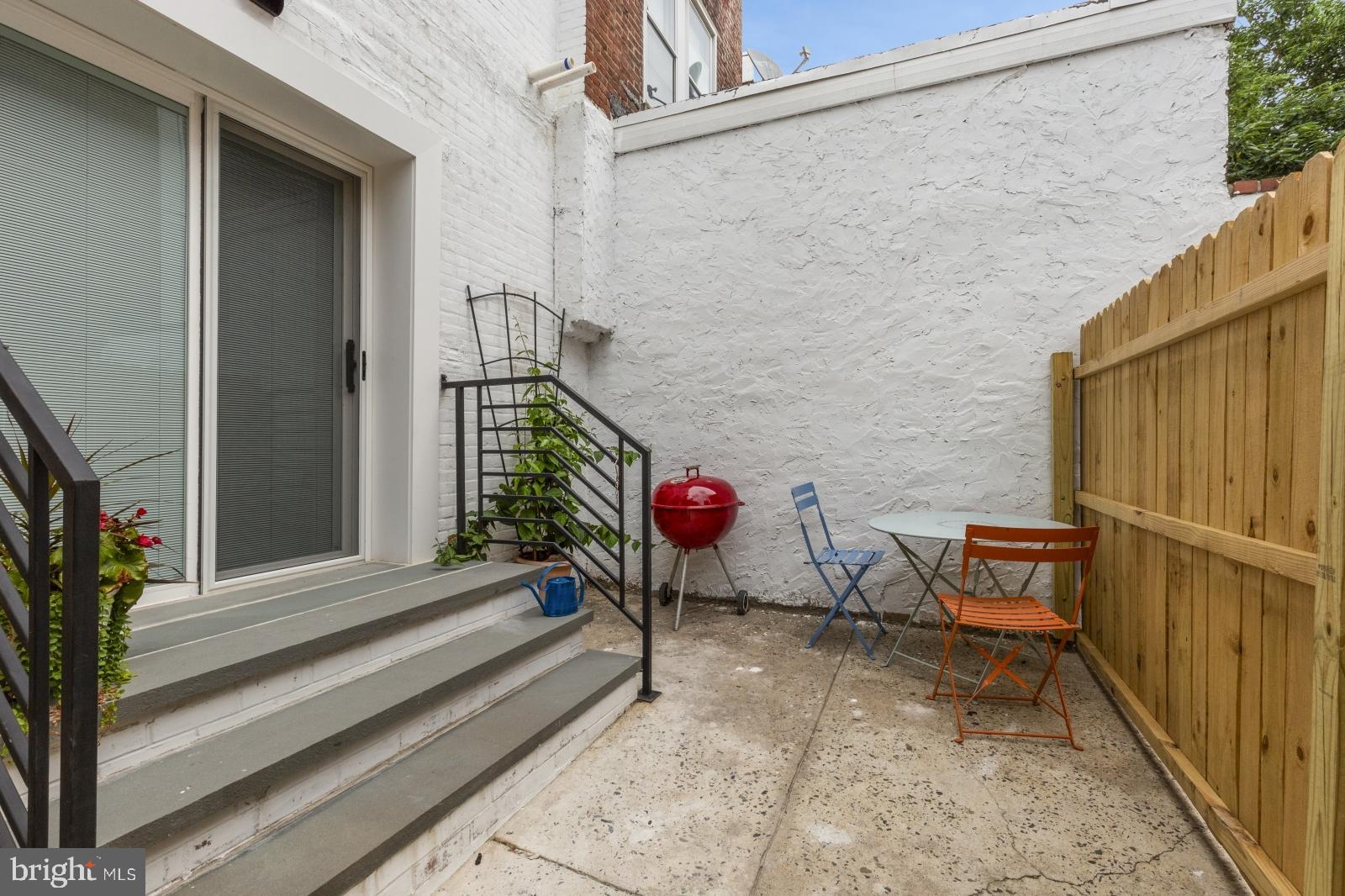 FRANCISVILLE - Residential Lease