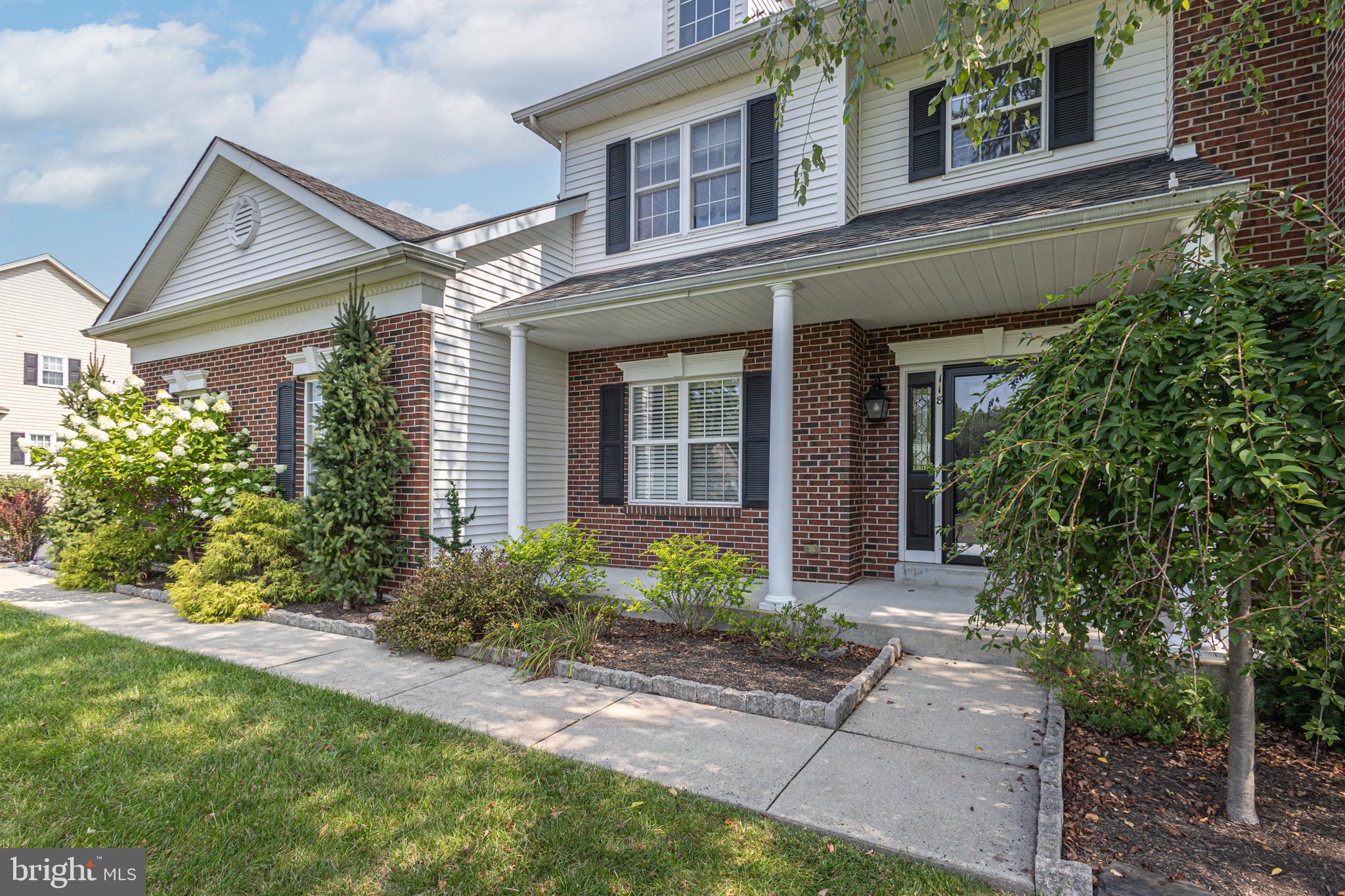 RAVEN HOLLOW - Residential