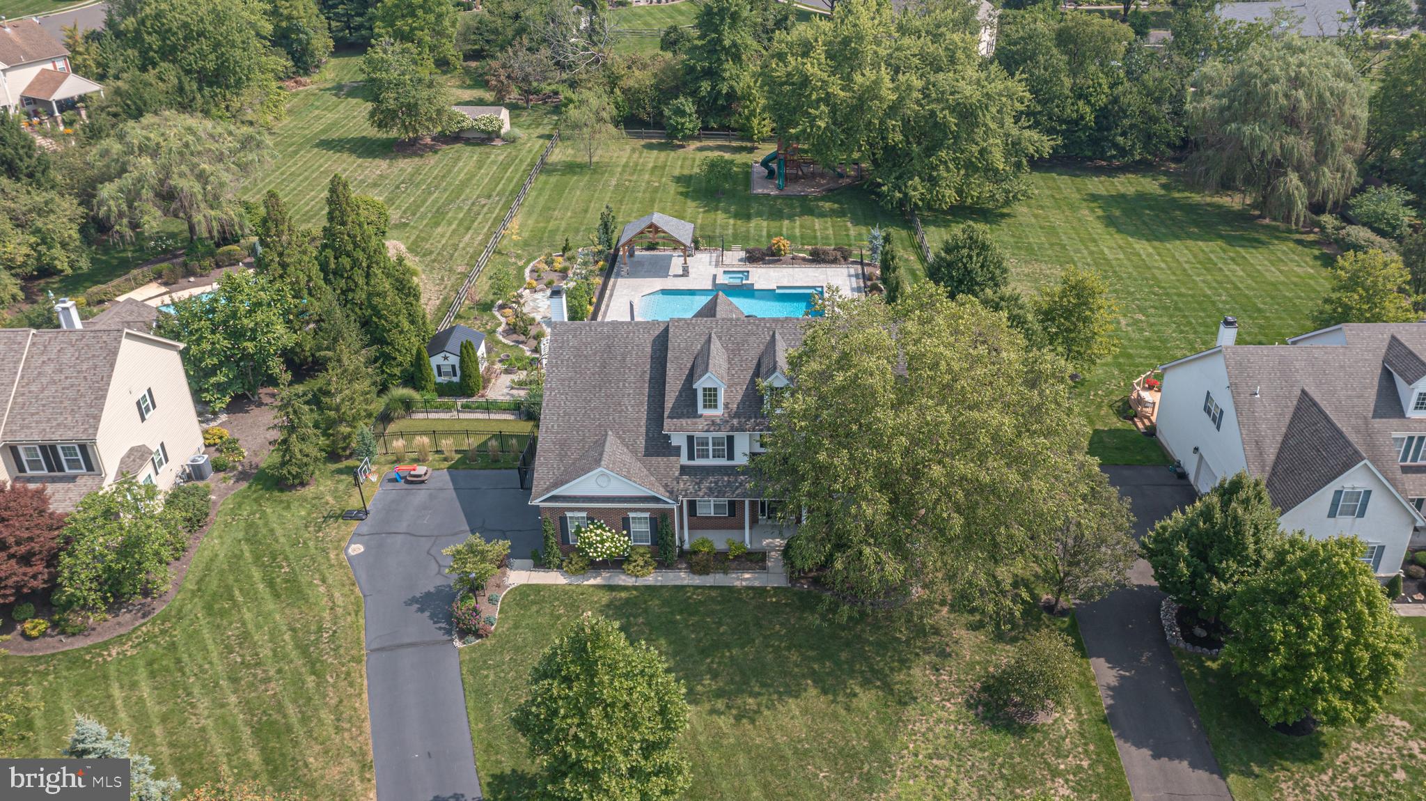 RAVEN HOLLOW - Residential