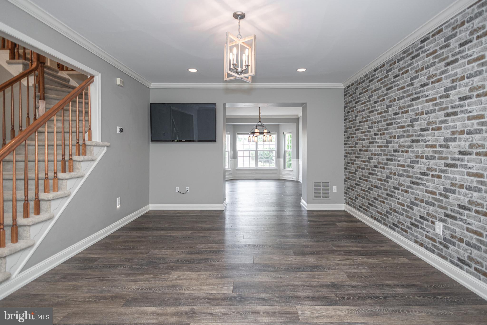 RAVEN HOLLOW - Residential