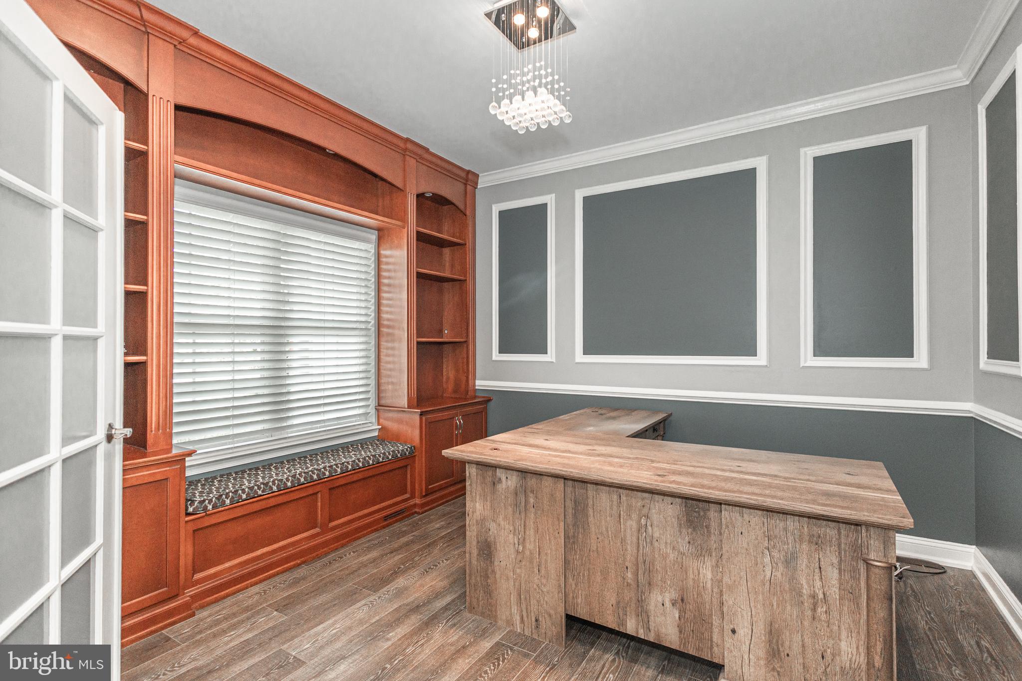 RAVEN HOLLOW - Residential