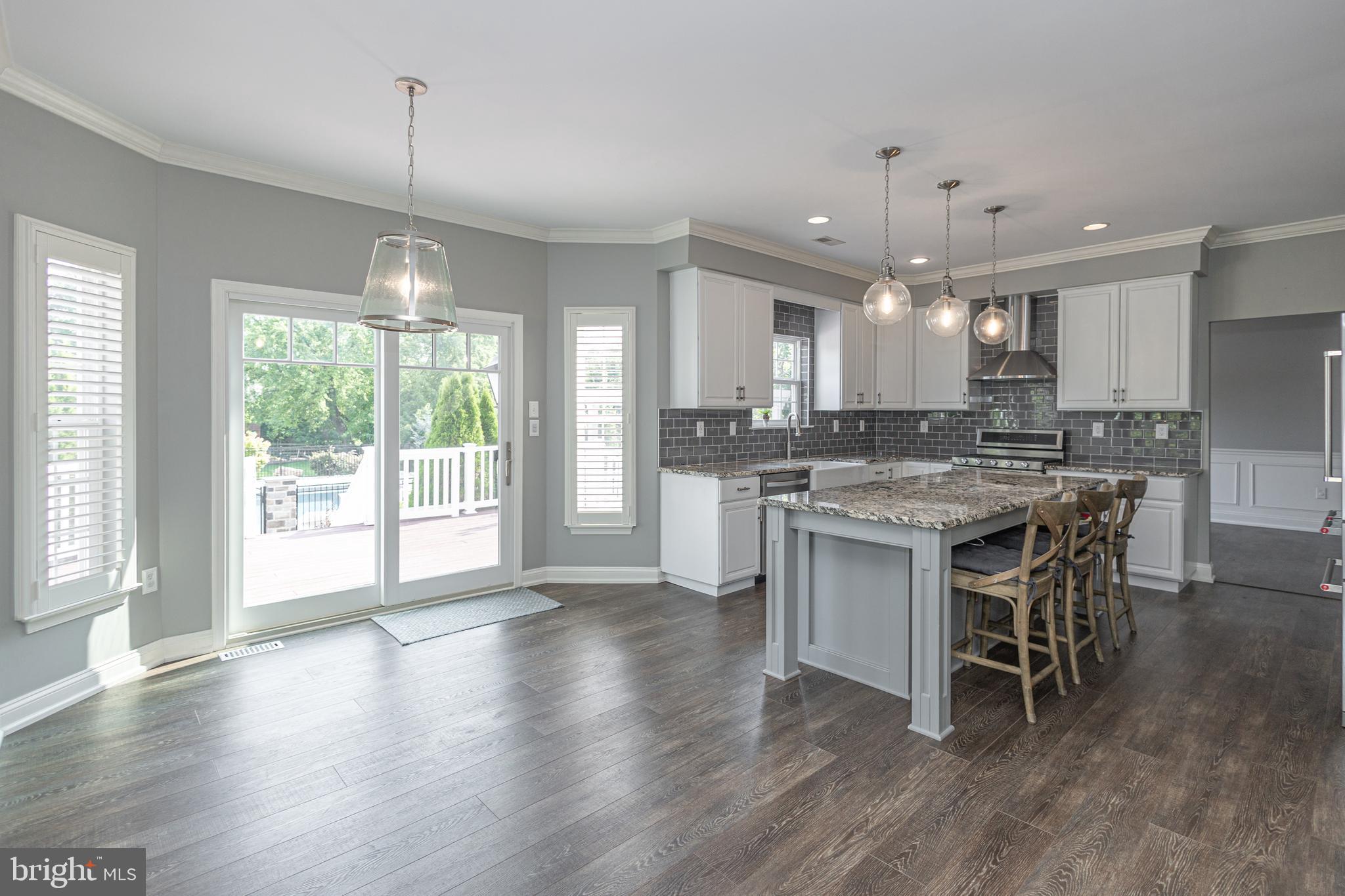 RAVEN HOLLOW - Residential