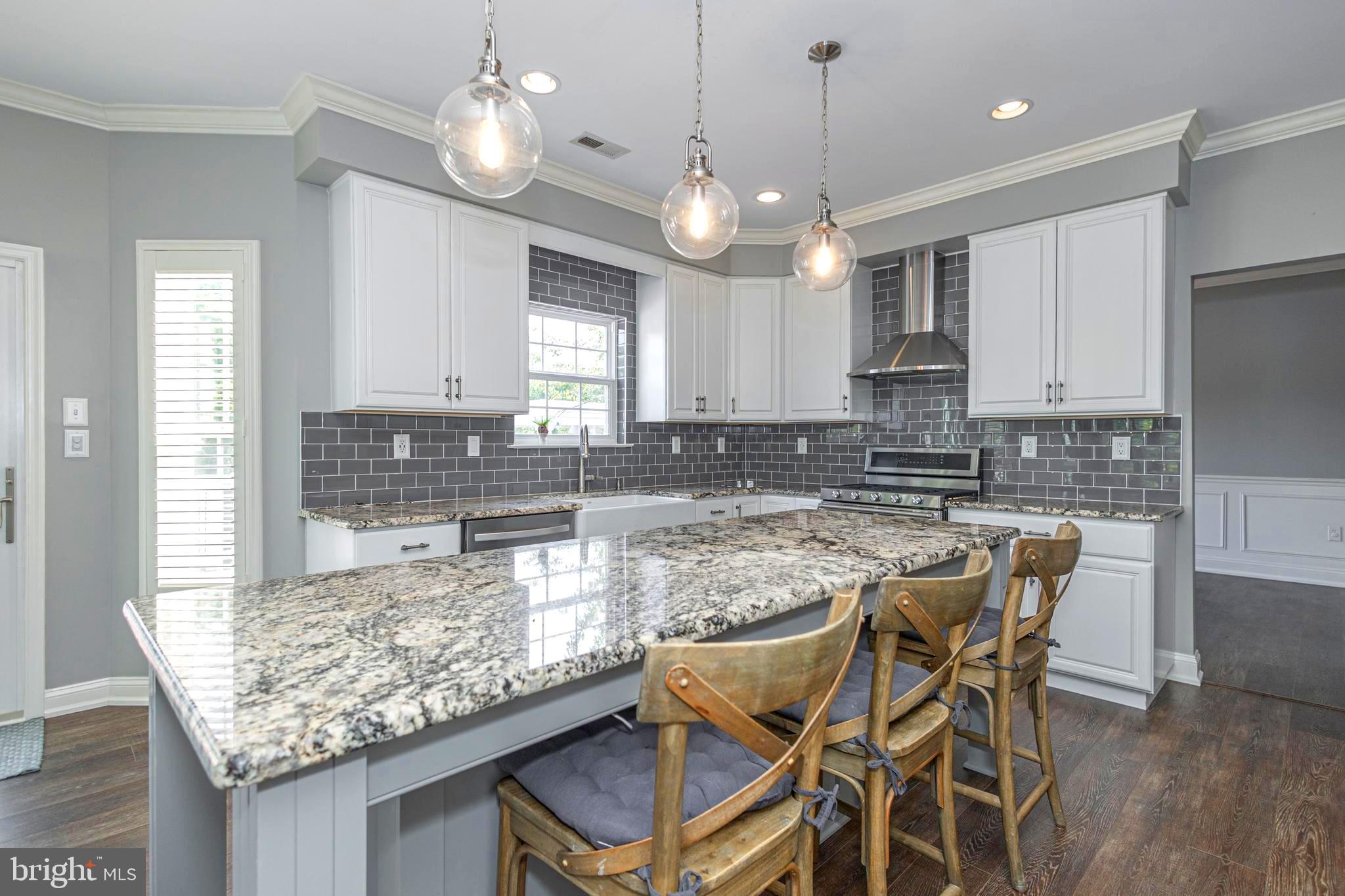 RAVEN HOLLOW - Residential